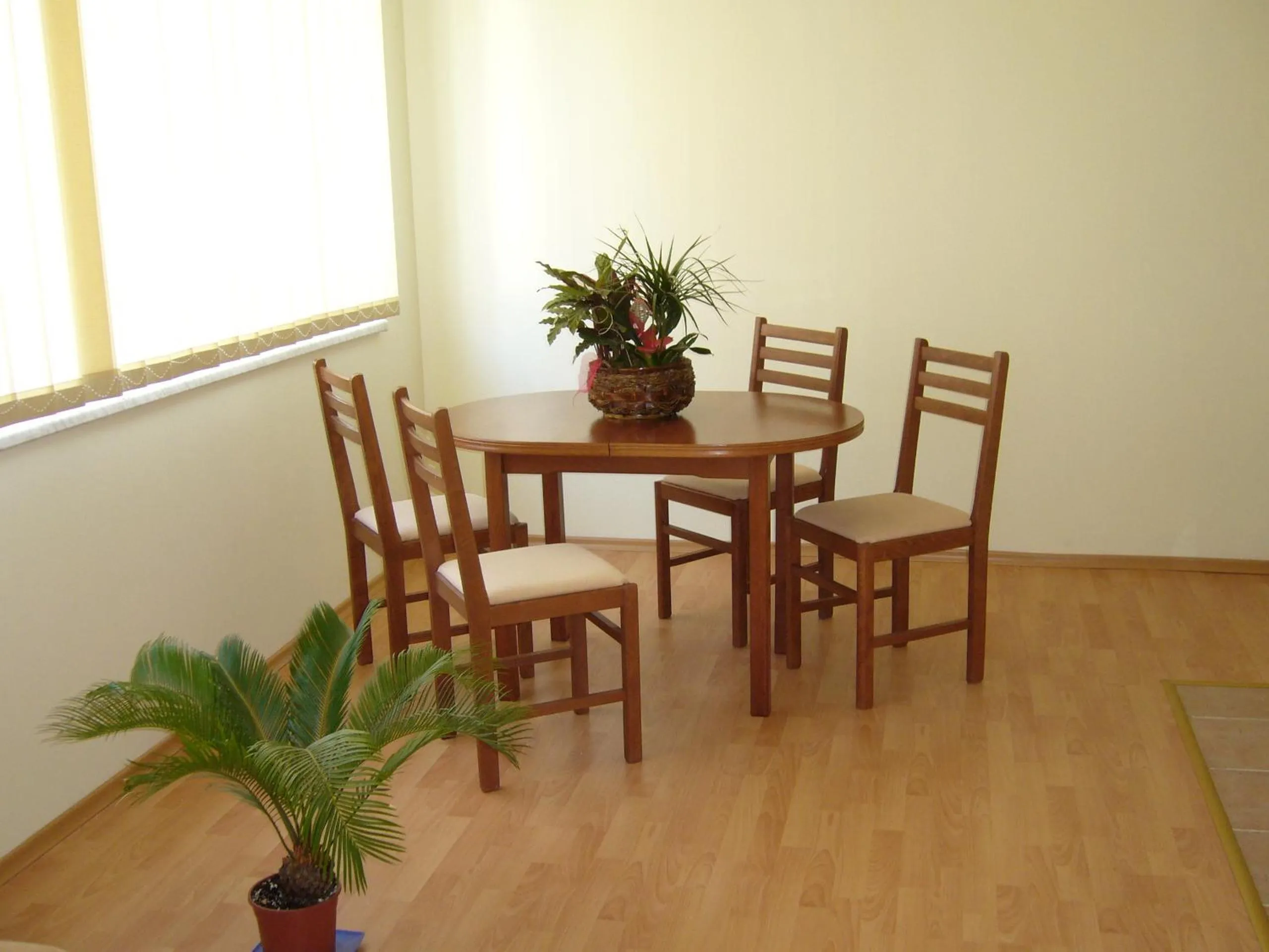 Dining area in Panorama Fort Beach