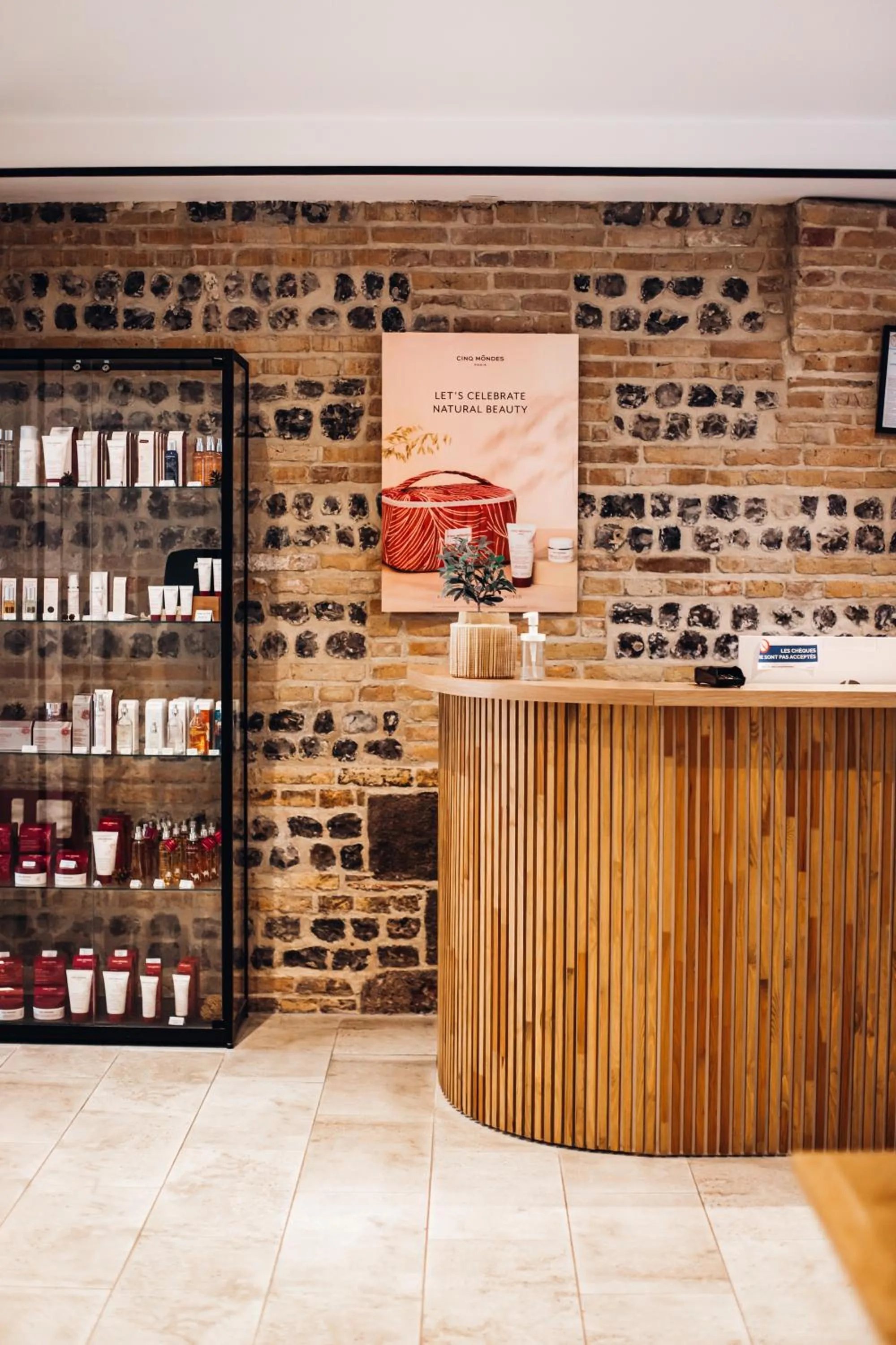 Spa and wellness centre/facilities in LA TOUR AUX CRABES près de la plage