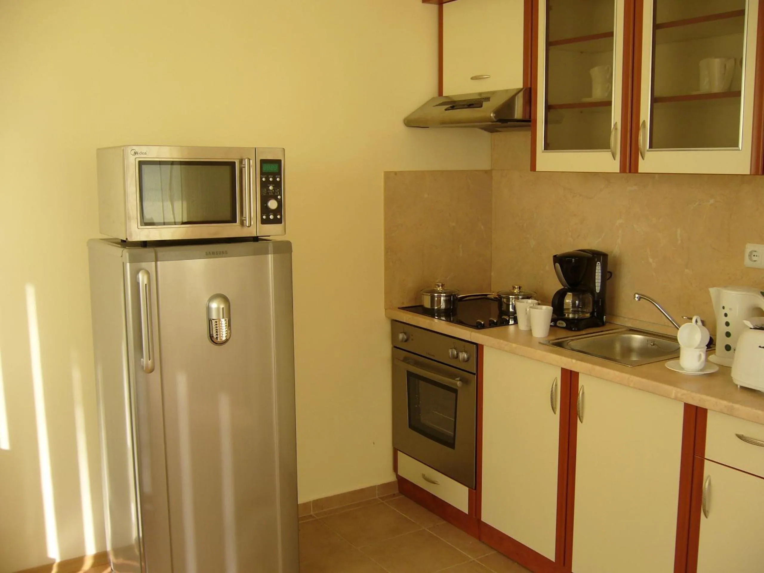 Photo of the whole room in Marina View Fort Beach