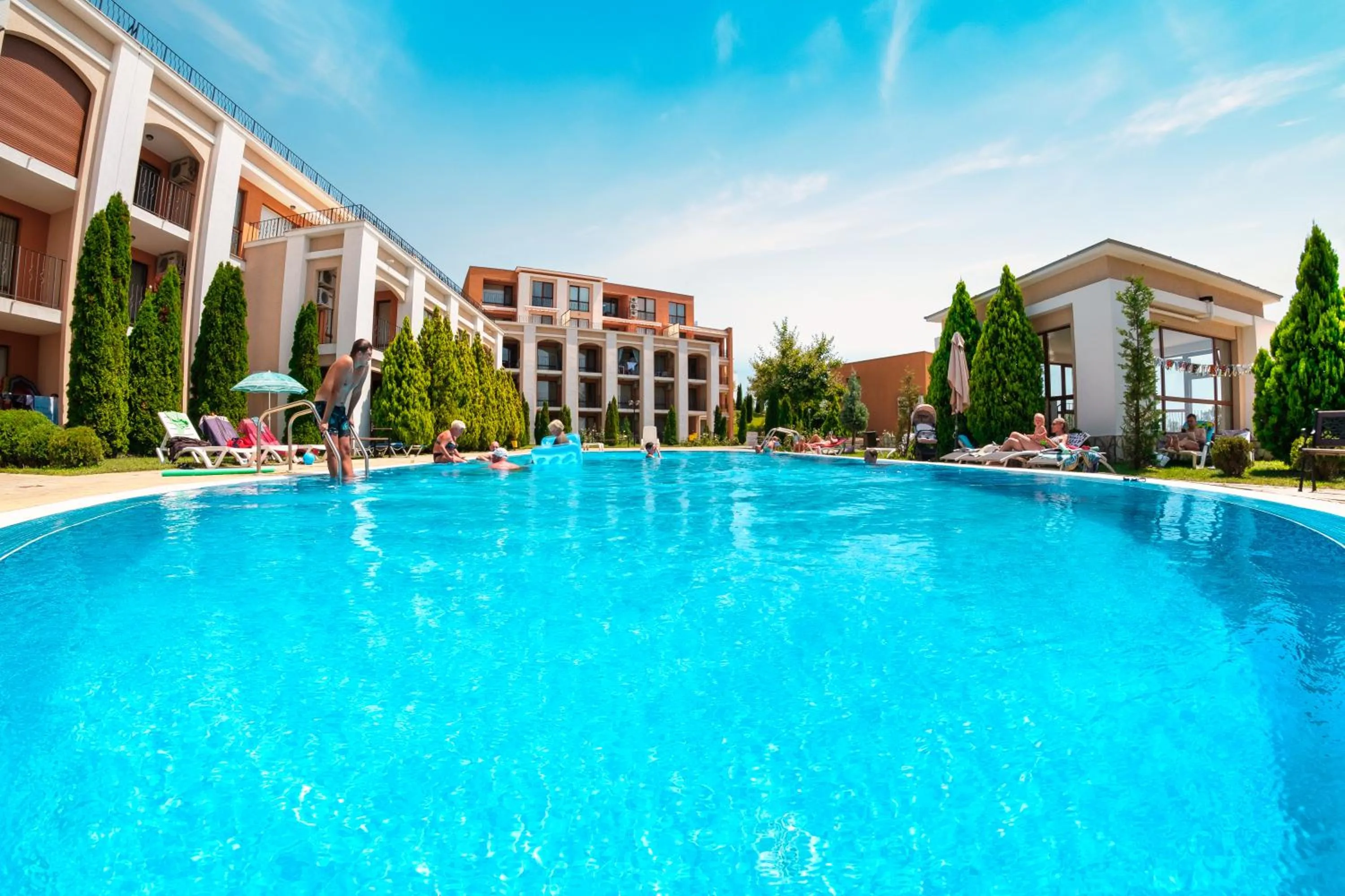 Swimming pool in Sea Fort Club Complex