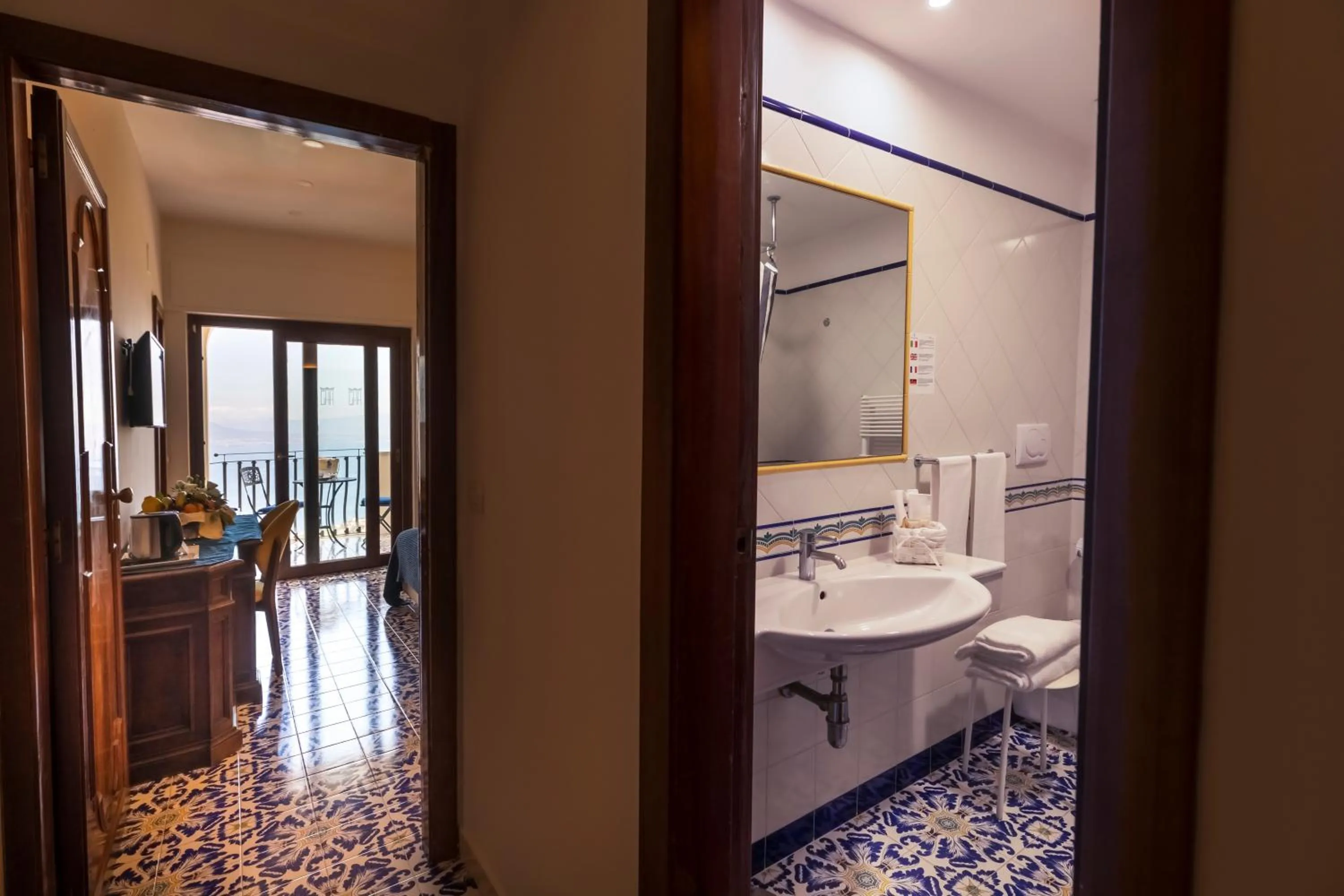 Toilet in Grand Hotel Hermitage