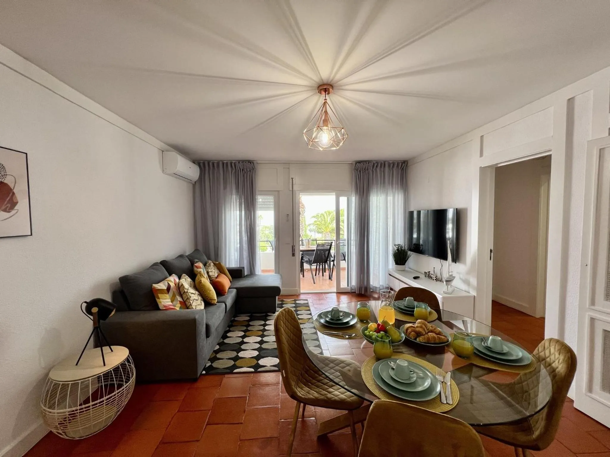 Dining area in Armação De Pêra Brightness 2 With Pool by Homing