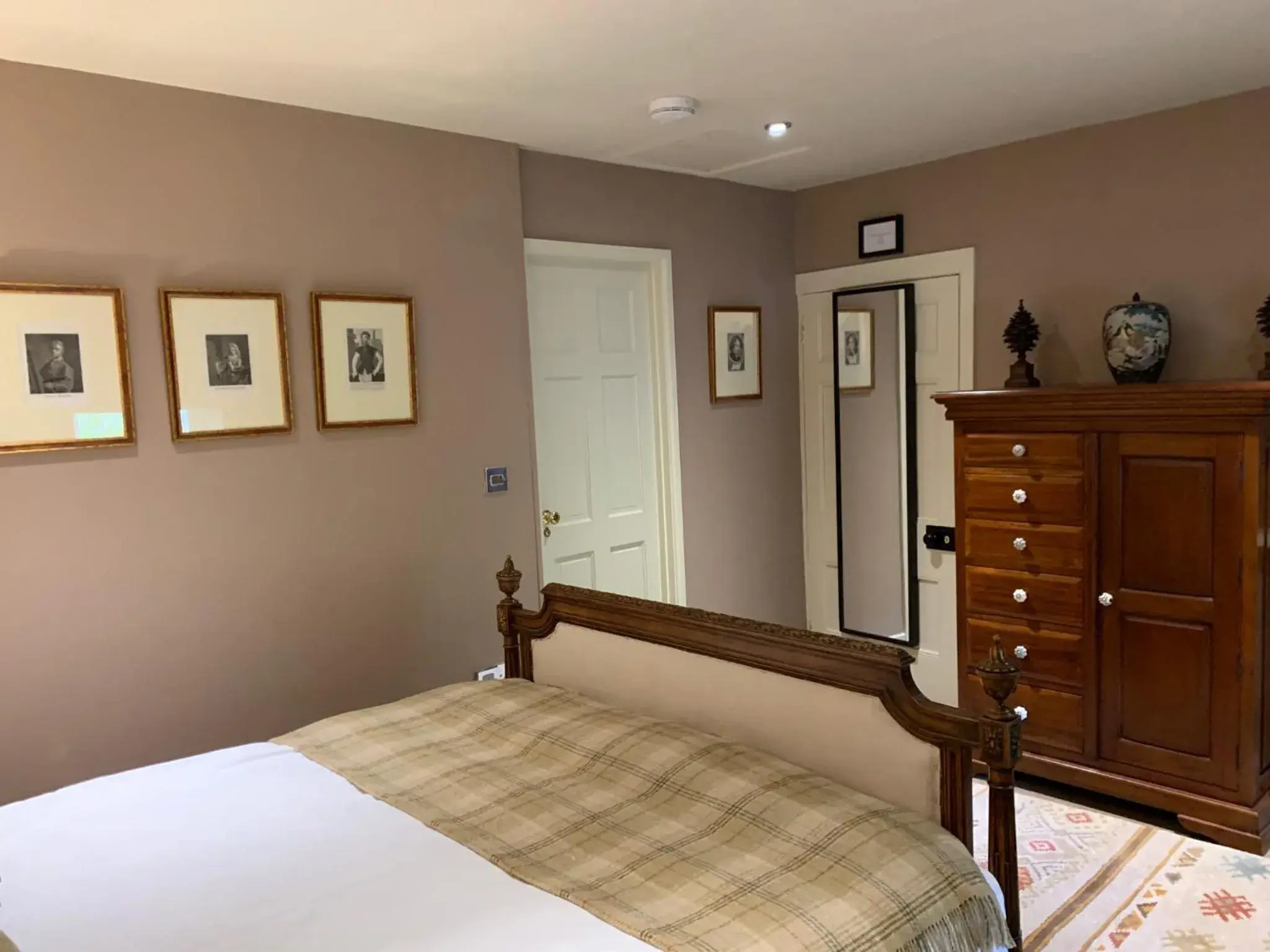 Standard Double Room - single occupancy in Maplestone Standard Double Room - single occupancy in Maplestone