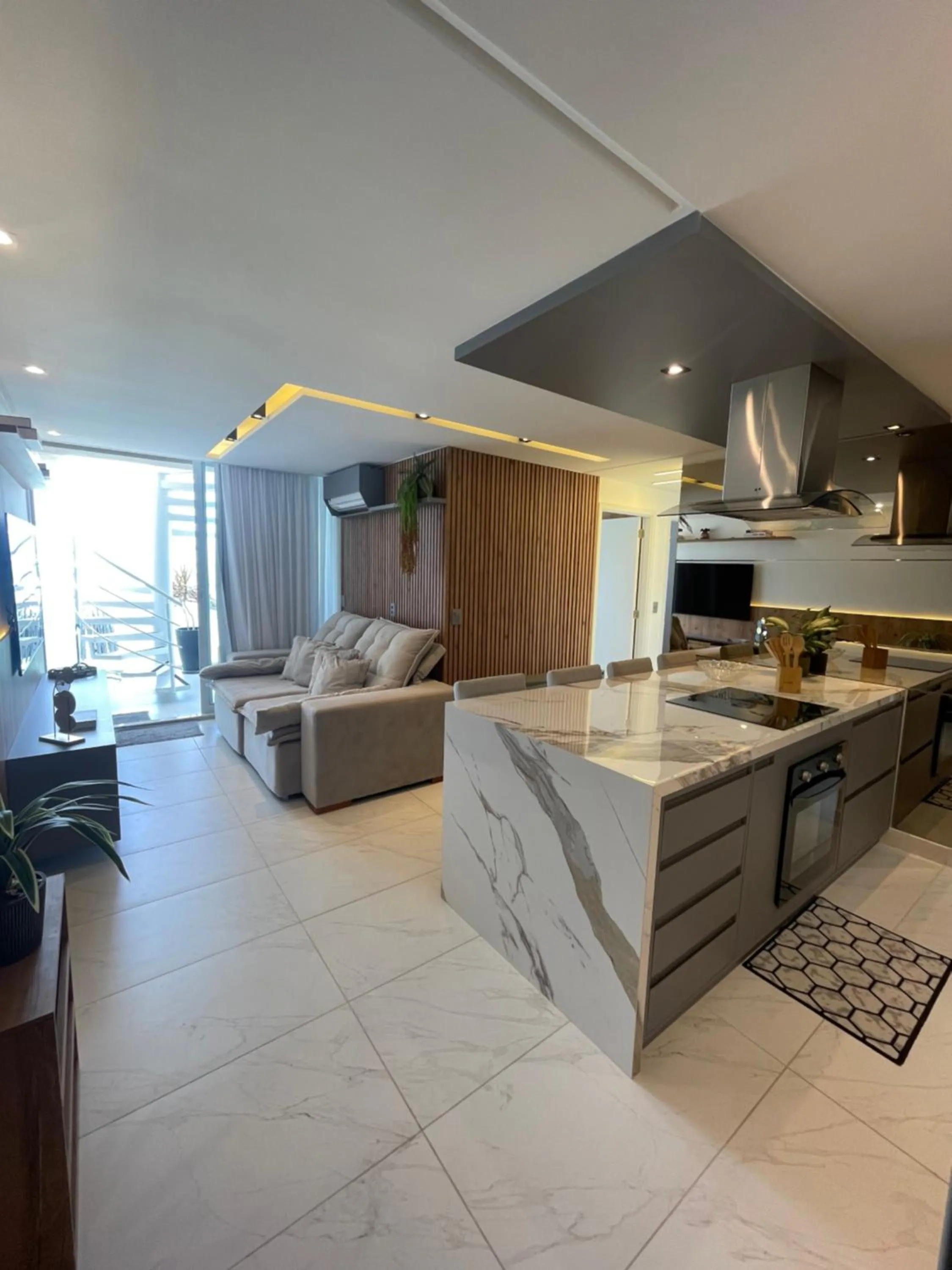 Branco Haus - Pé na areia do Bessa