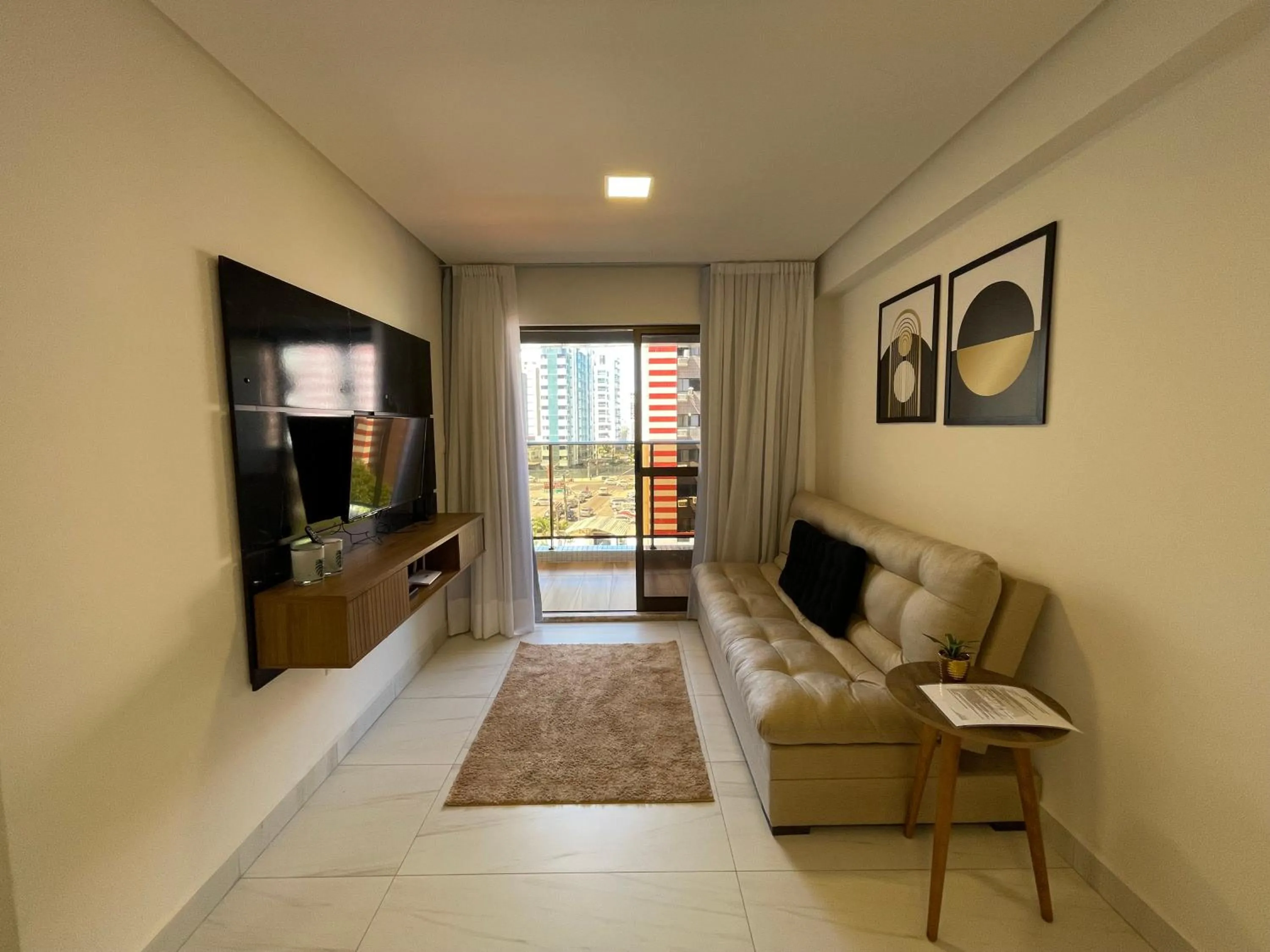Branco Haus - Pé na areia do Bessa