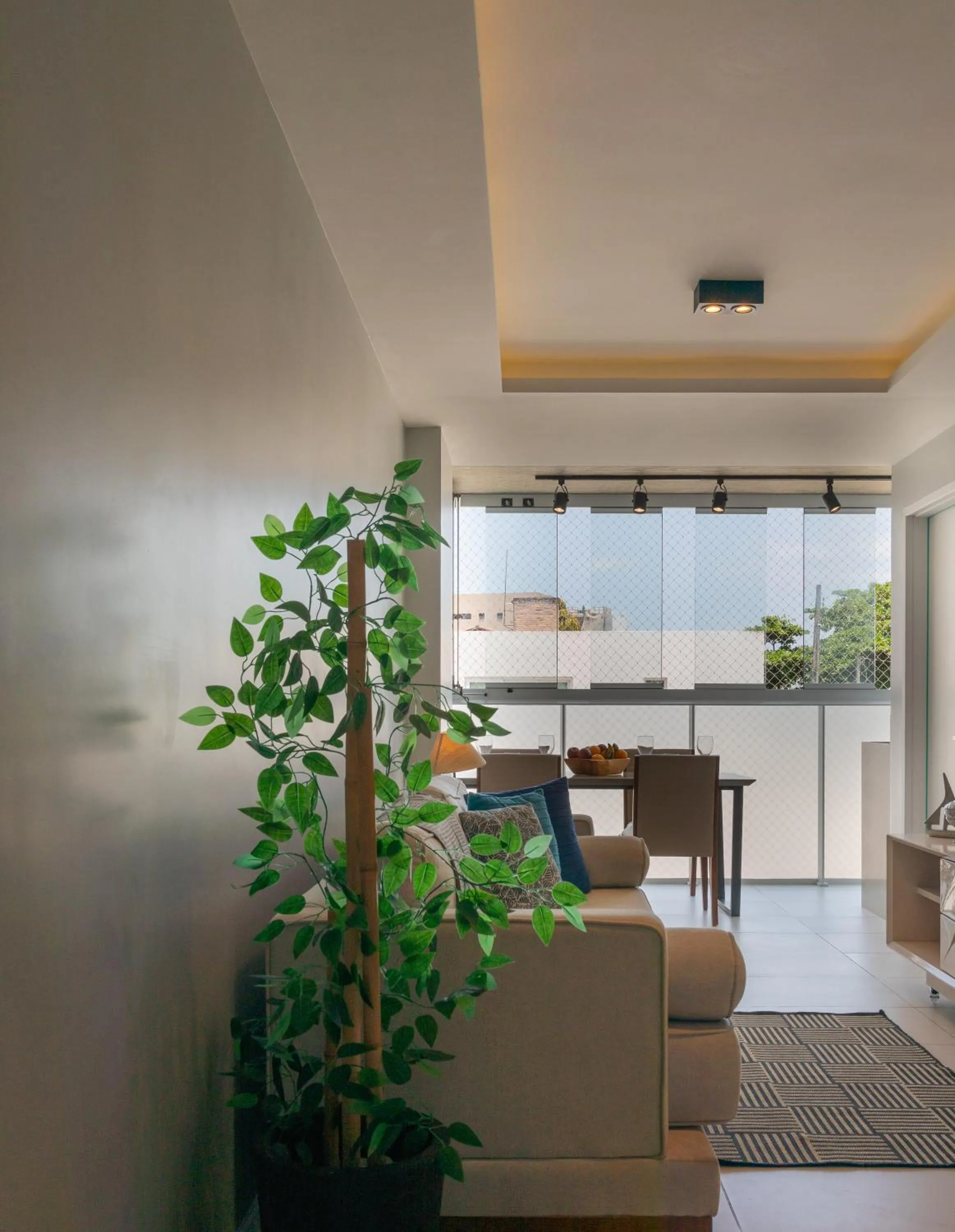 Branco Haus - Pé na areia do Bessa