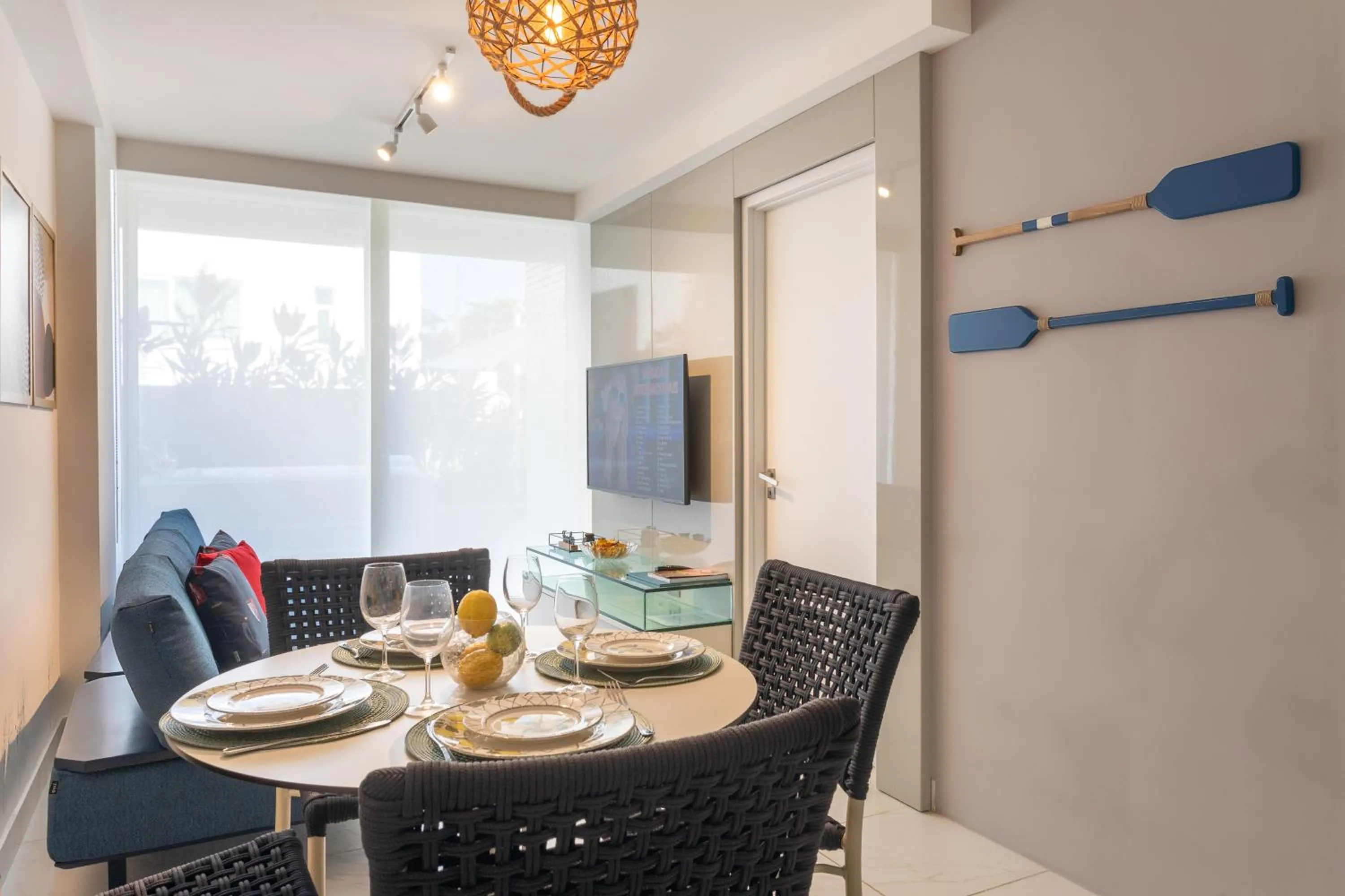 Branco Haus - Pé na areia do Bessa