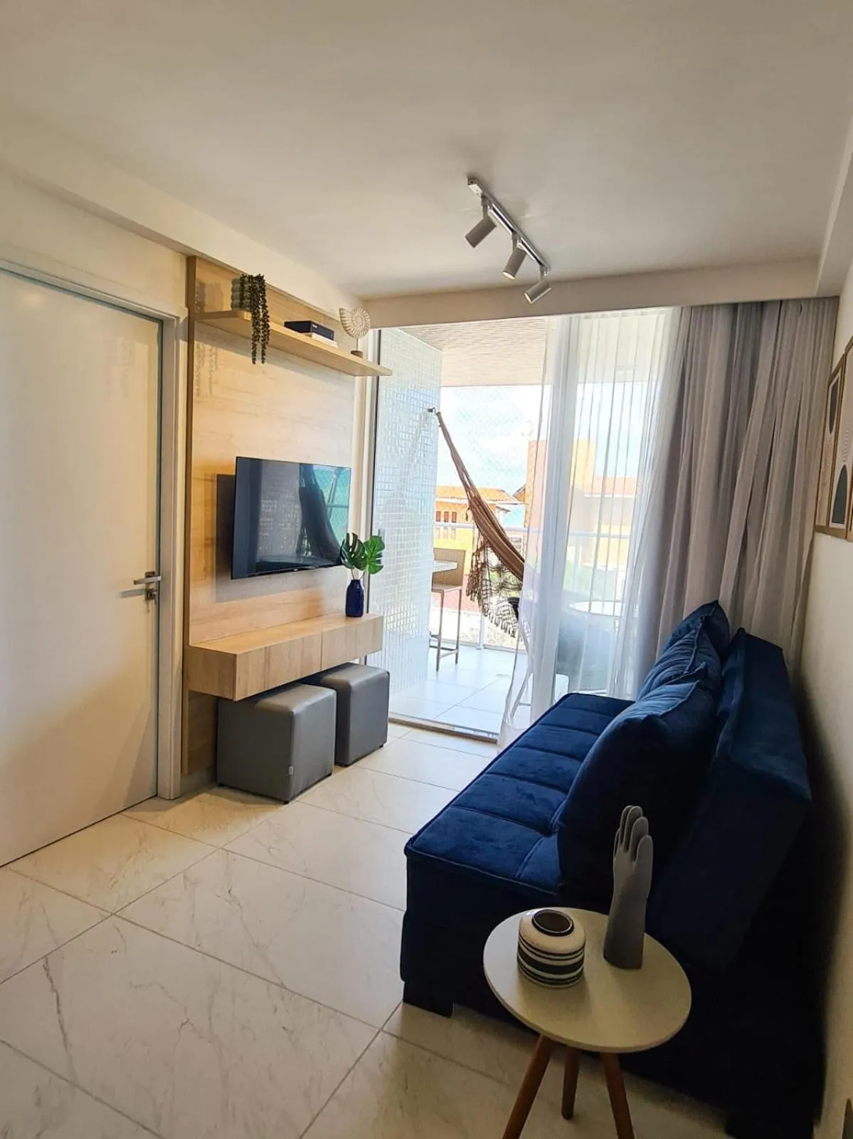 Branco Haus - Pé na areia do Bessa