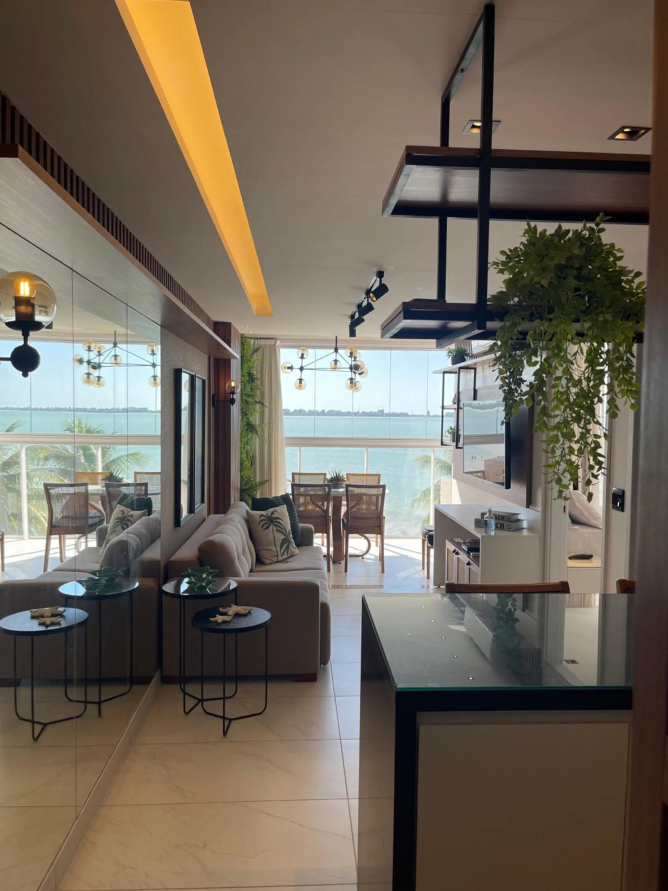 Branco Haus - Pé na areia do Bessa