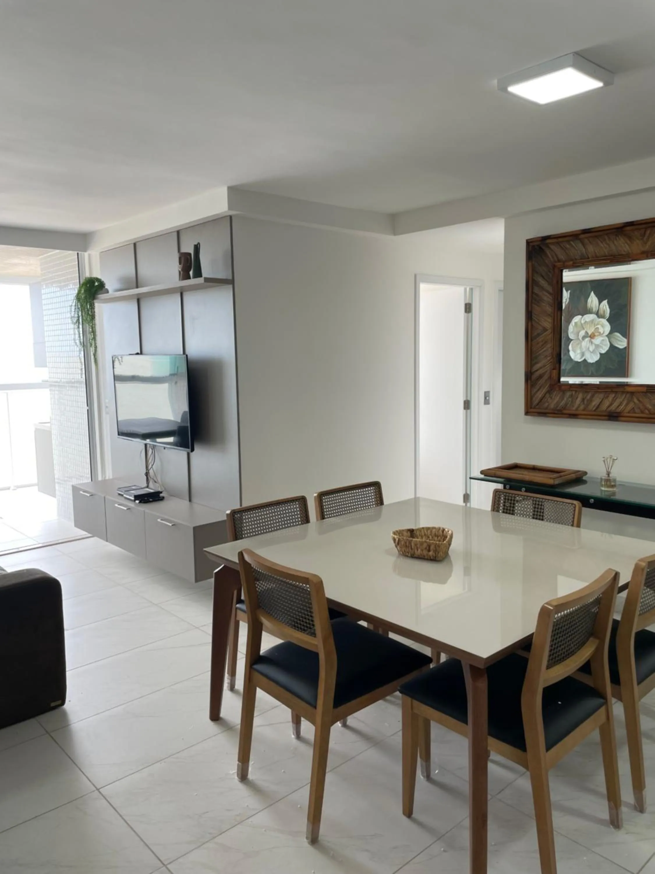 Branco Haus - Pé na areia do Bessa