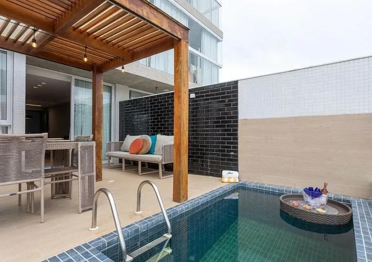 Branco Haus - Pé na areia do Bessa