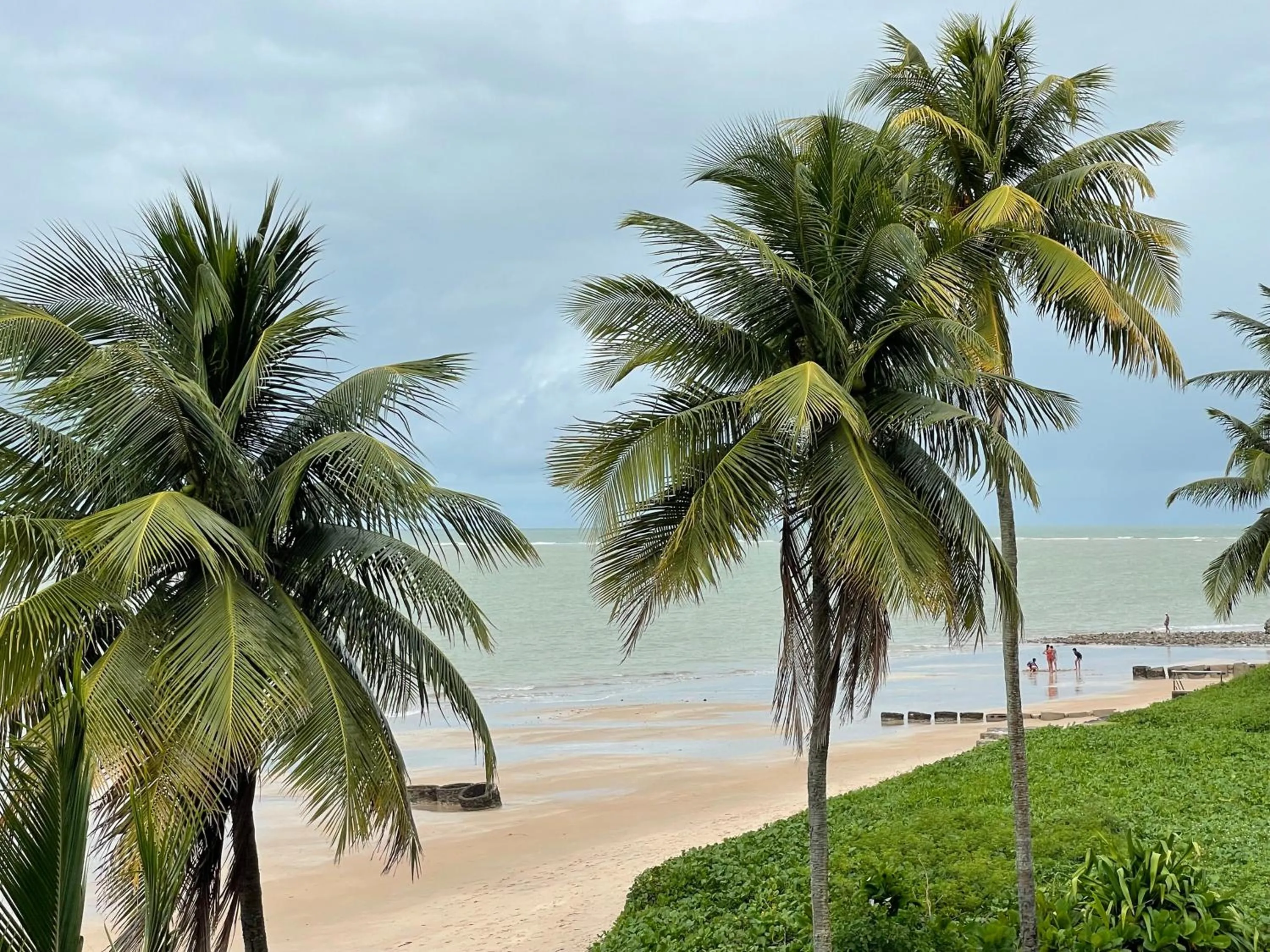 Branco Haus - Pé na areia do Bessa