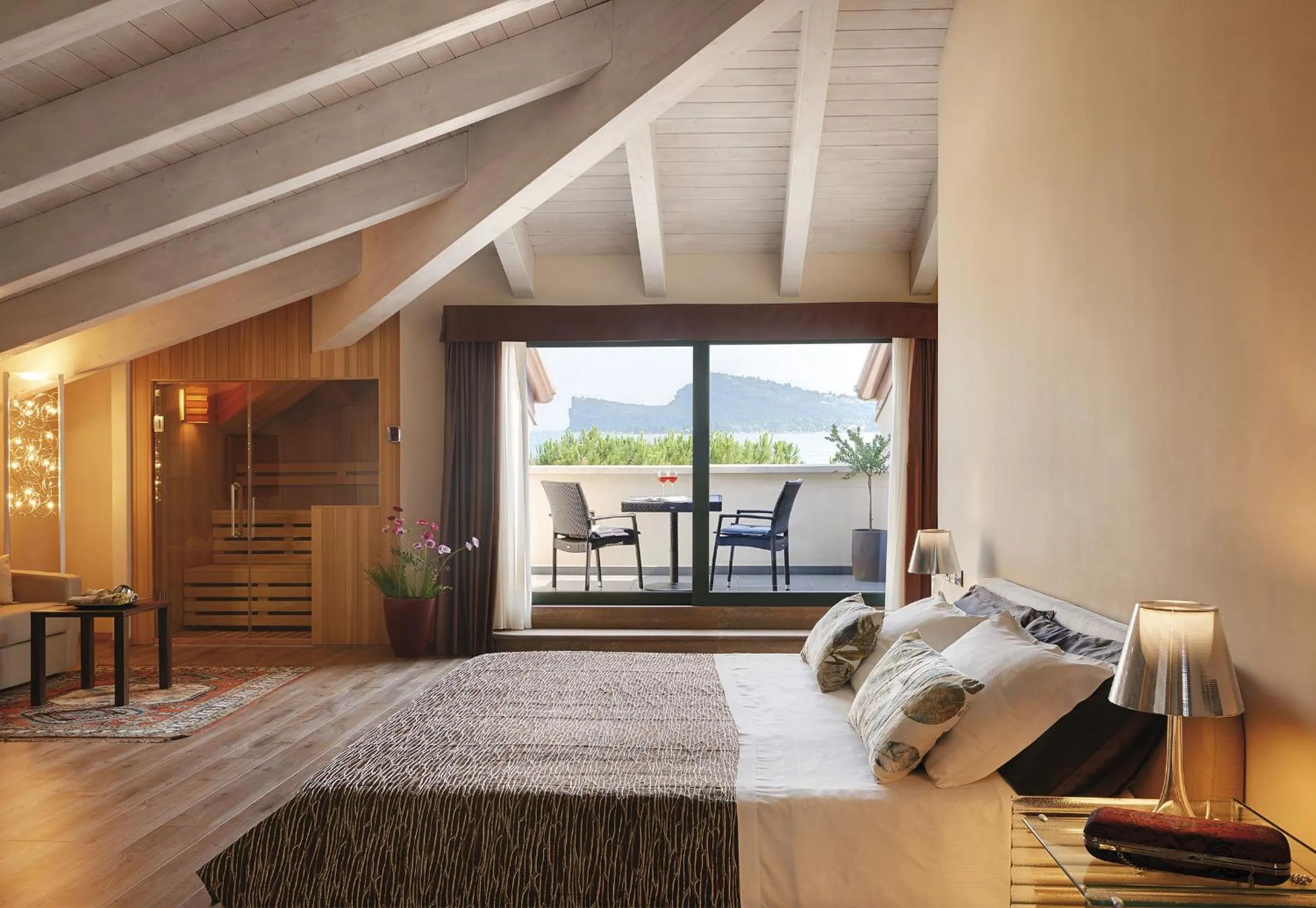 Patio, Bed in Hotel Ristorante Sogno