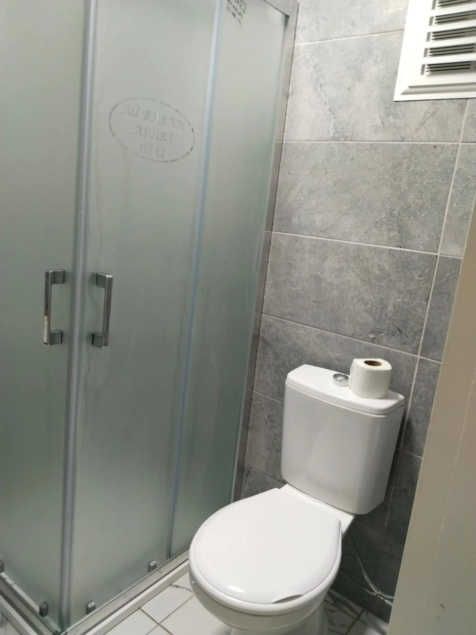 Shower in ALİBABAM APART OTEL