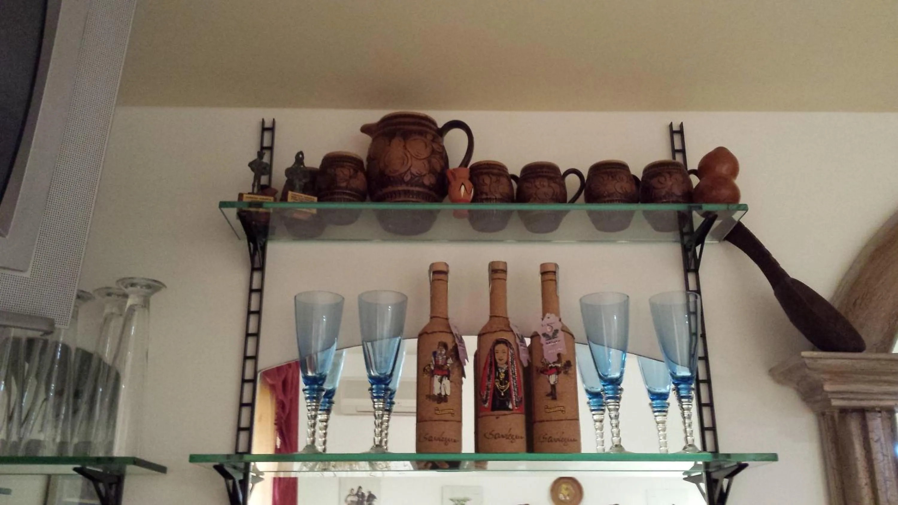 Decorative detail in B&B Santa Gilla