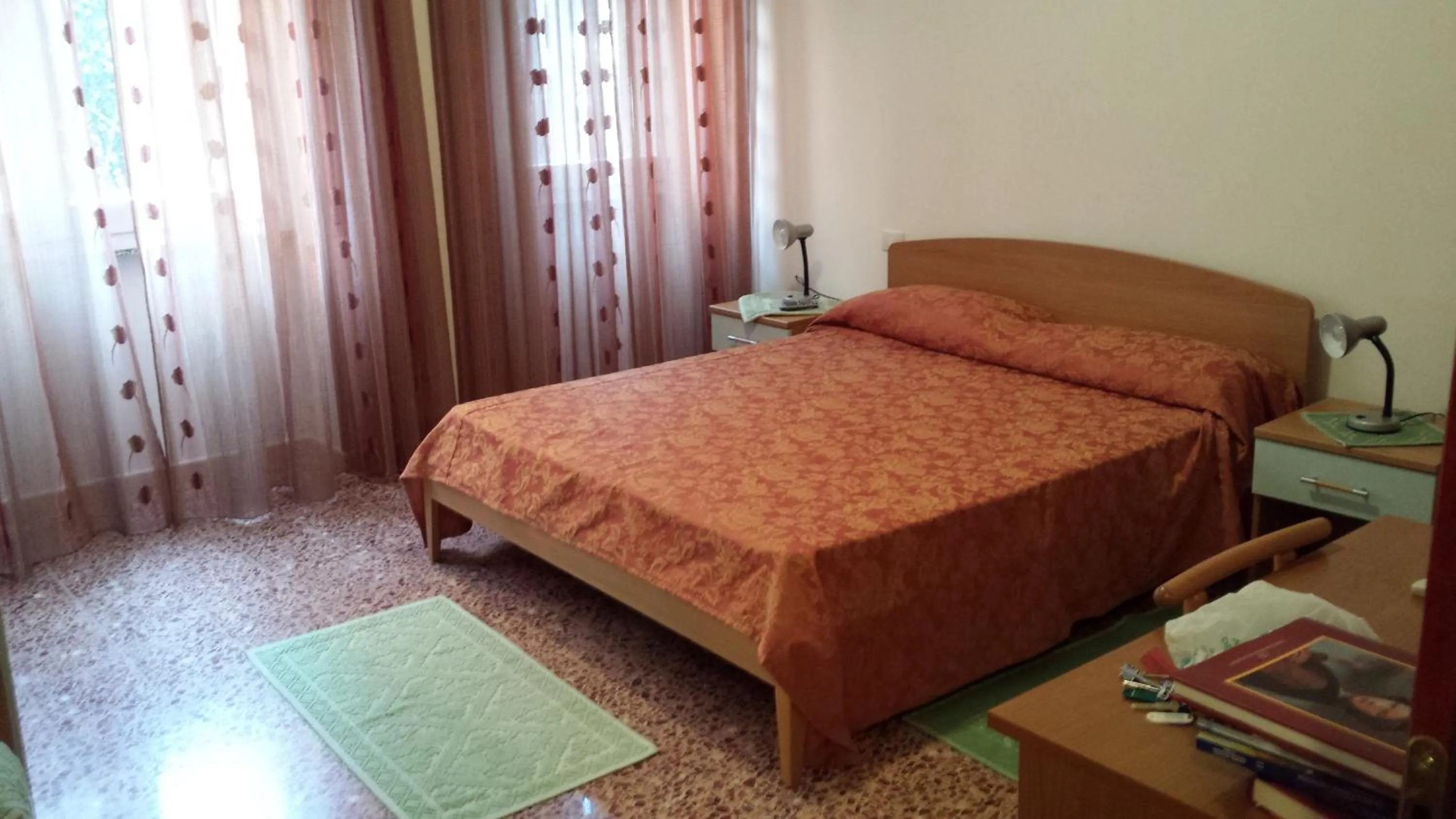 Bedroom, Bed in B&B Santa Gilla