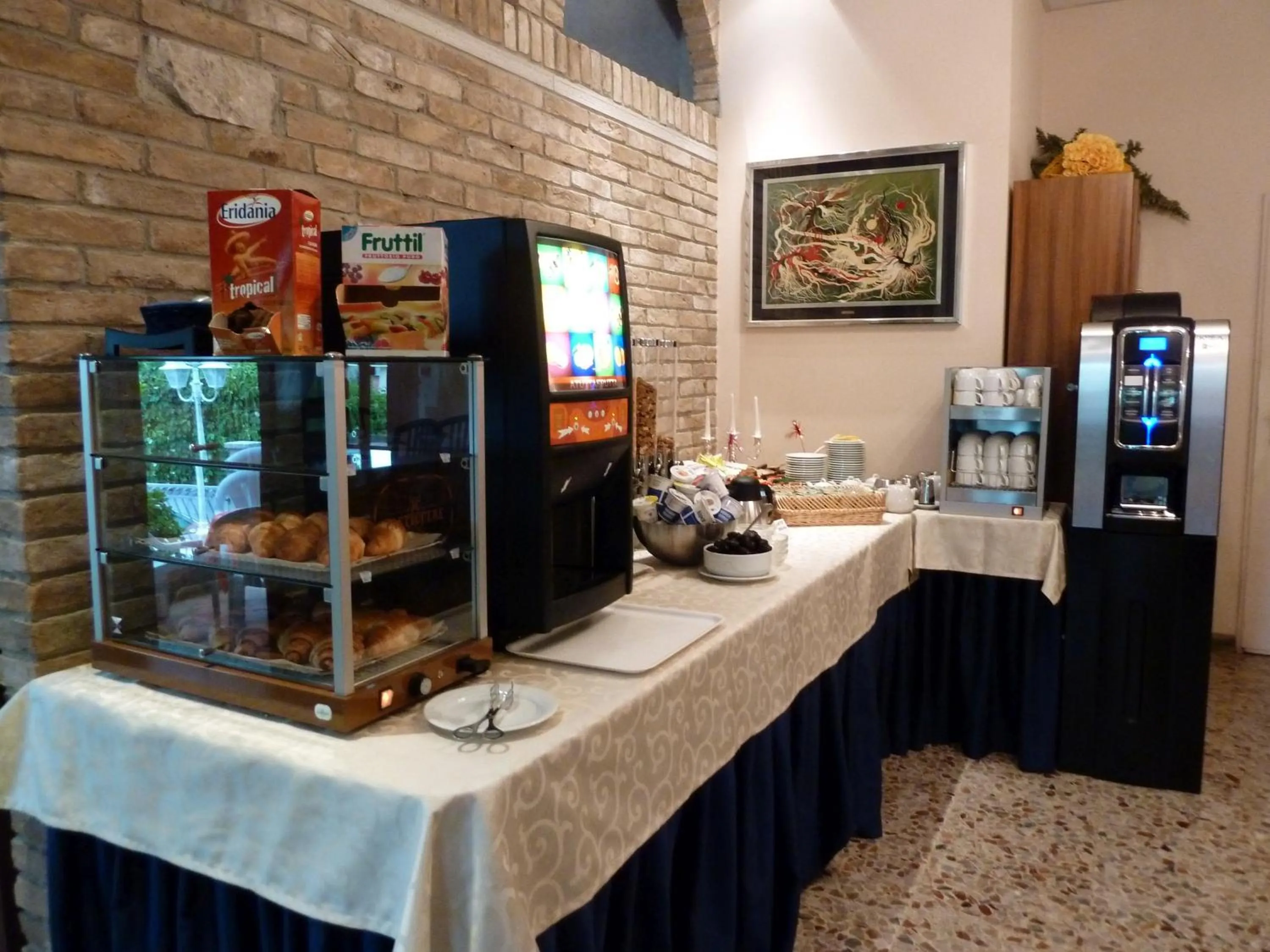 Restaurant/places to eat in Hotel Acapulco