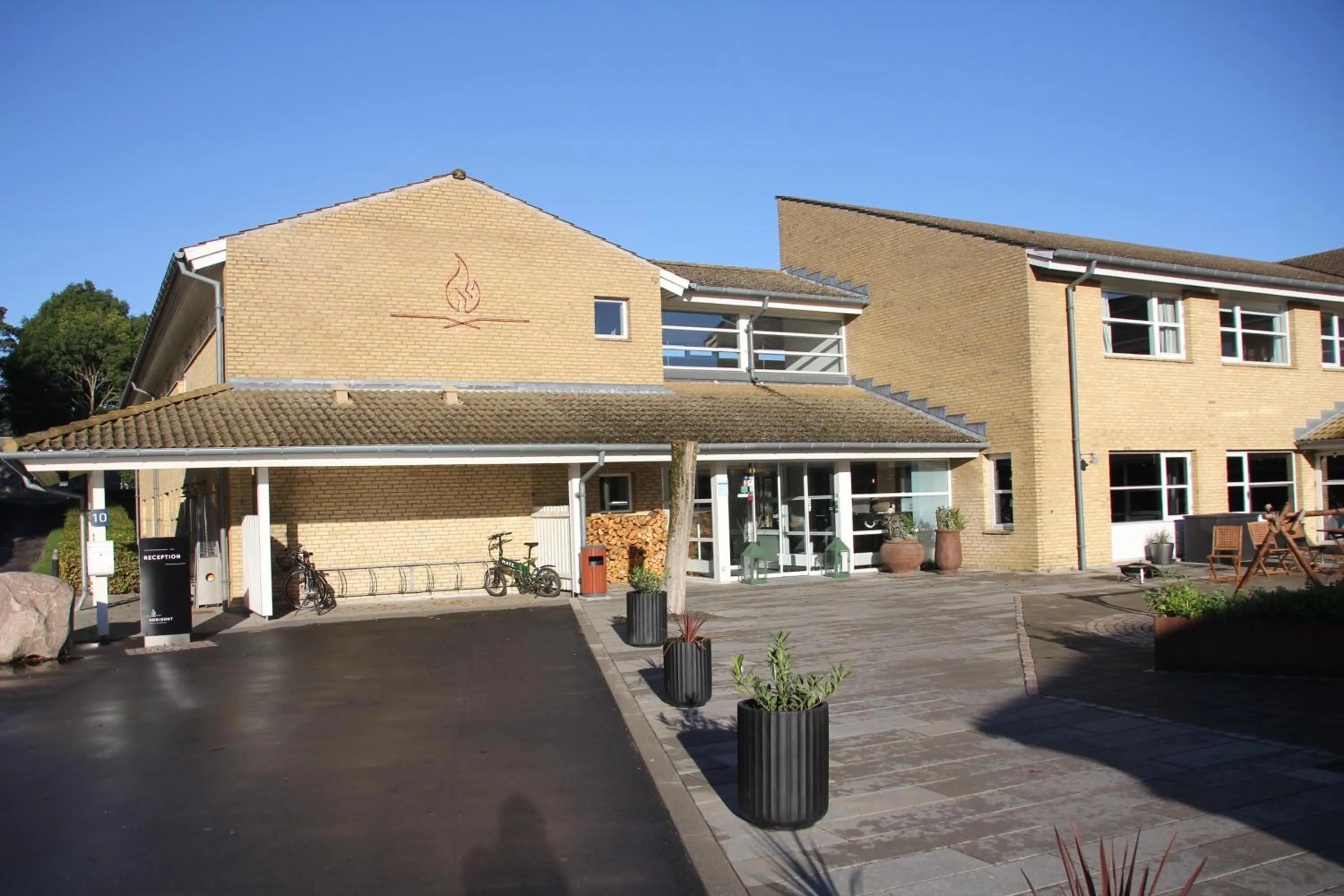 Property building in HORISONT Hotel & Konference