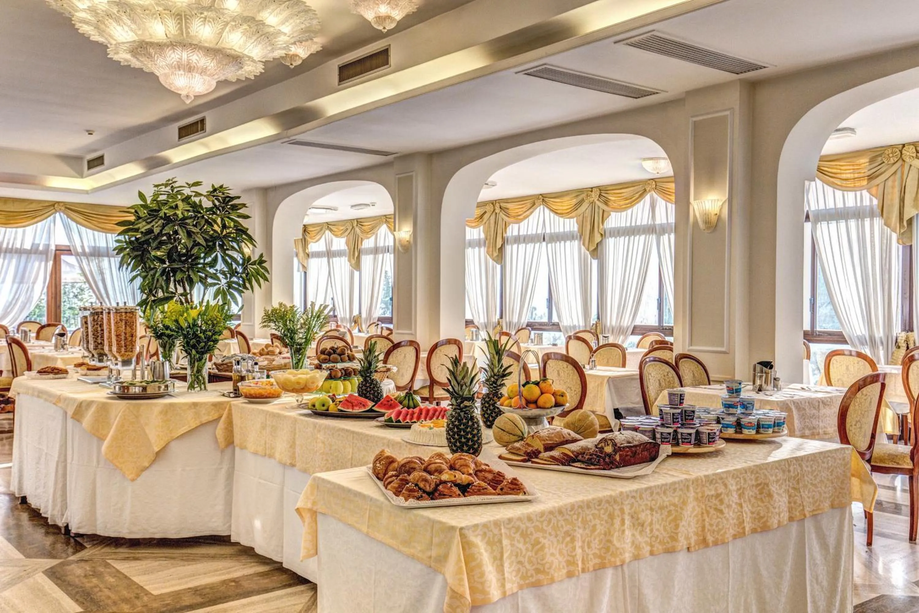 Restaurant/places to eat in Villa Romita