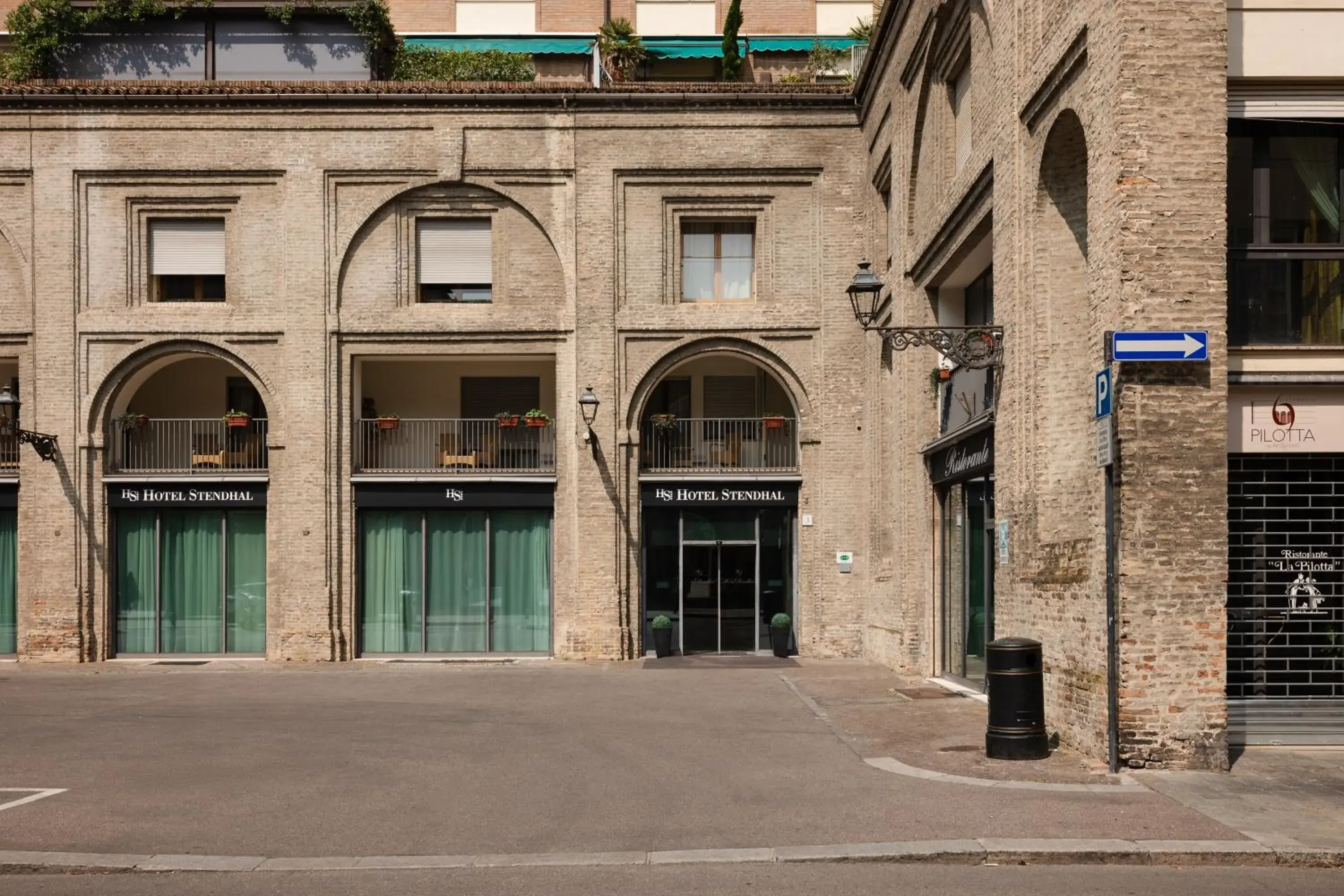 Property building in Hotel Stendhal Property building in Hotel Stendhal