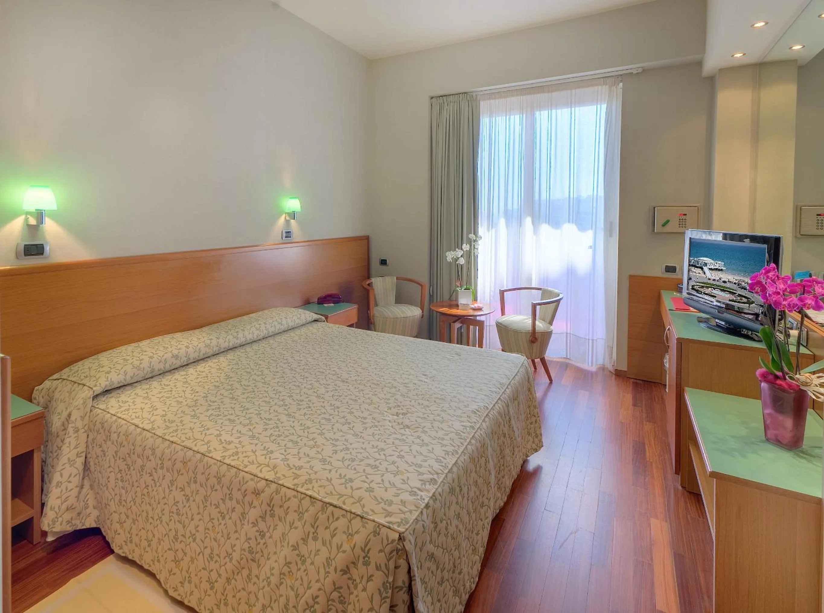 View (from property/room), Bed in SenB Hotel