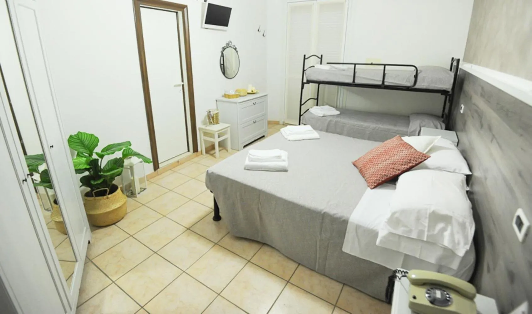 Photo of the whole room, Bed in Hotel Croce del Sud