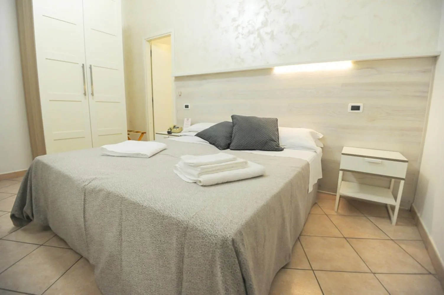 Photo of the whole room, Bed in Hotel Croce del Sud