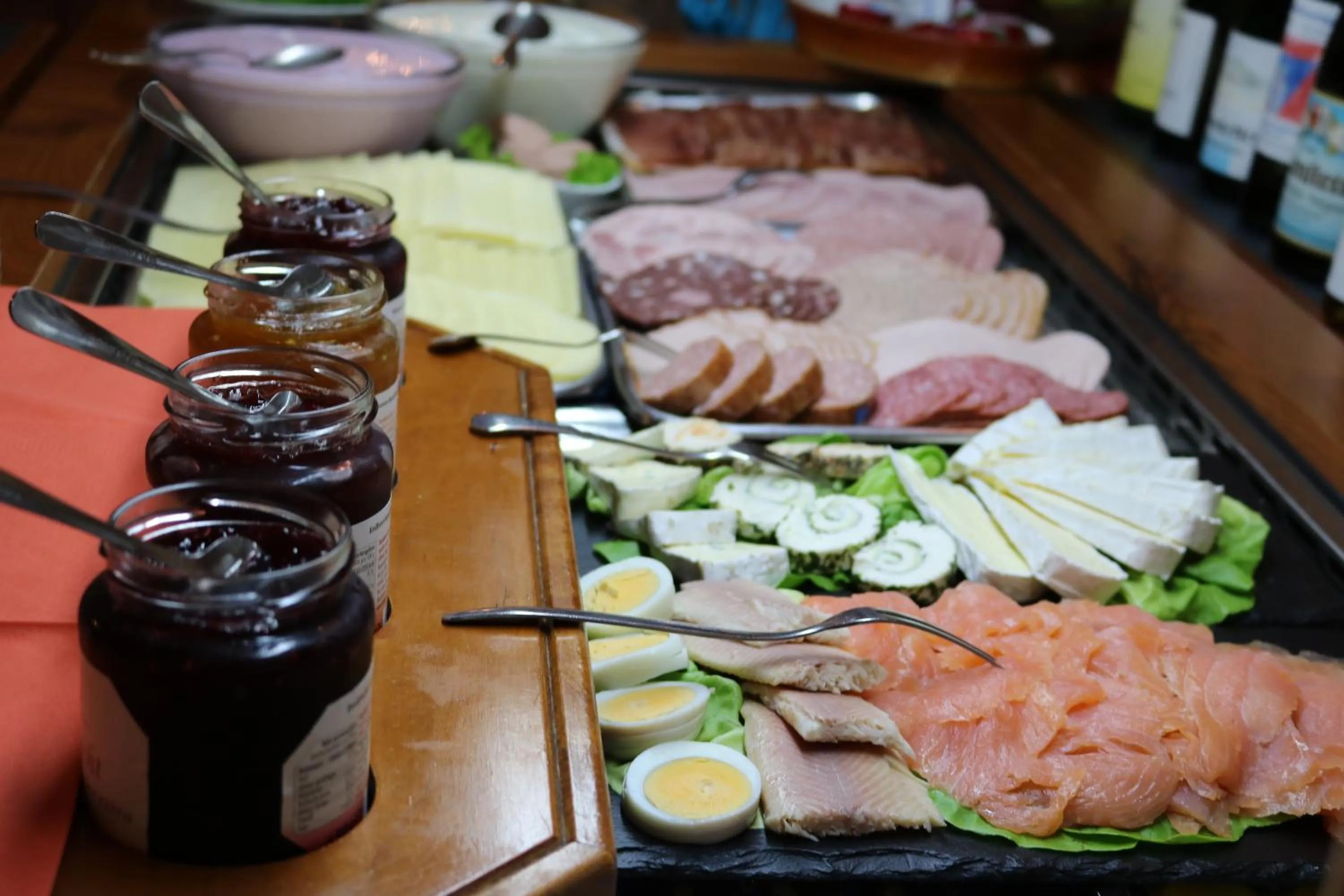 Buffet breakfast in Hotel Brigitte