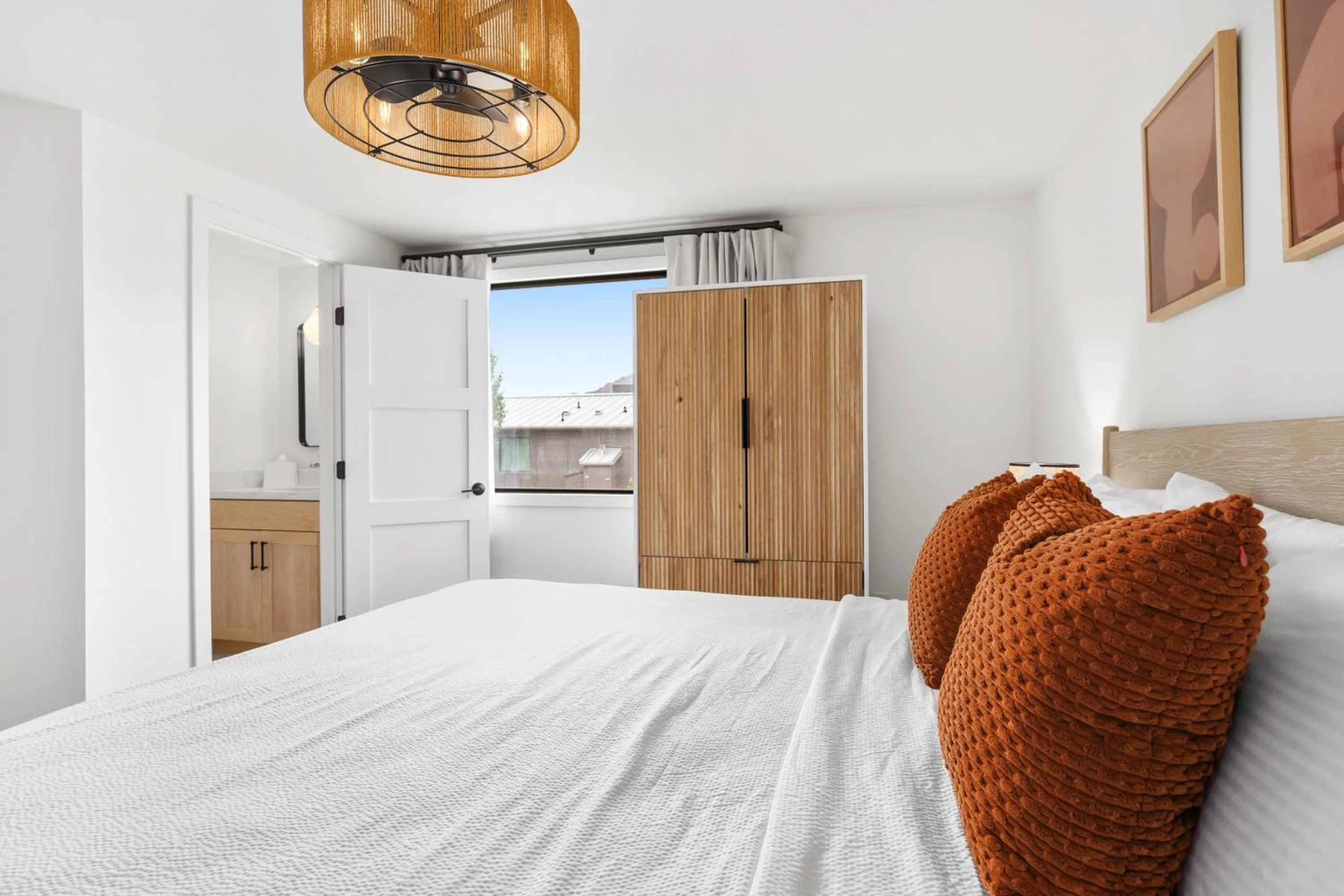 Bed in Marble Canyon Lodge