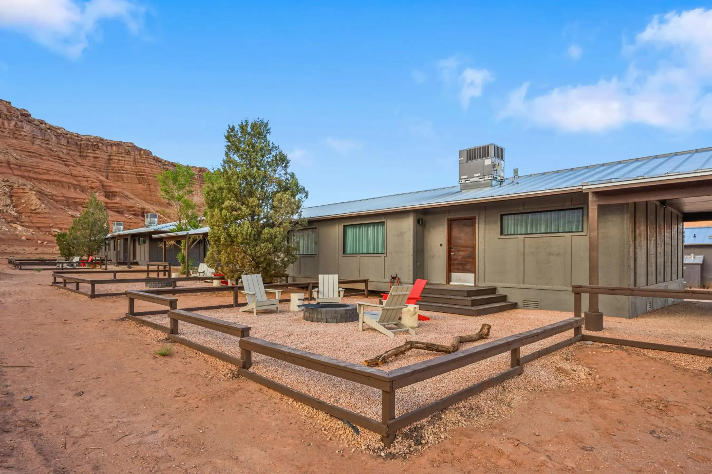 Property building in Marble Canyon Lodge Property building in Marble Canyon Lodge