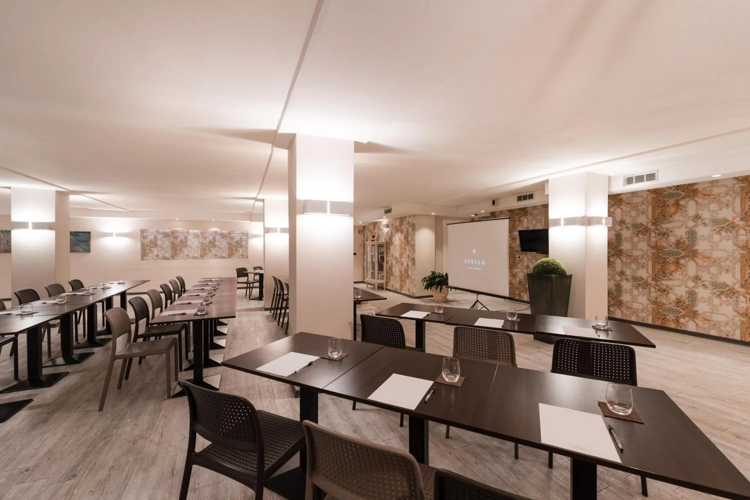 Meeting/conference room in Hotel Stella Del Mare