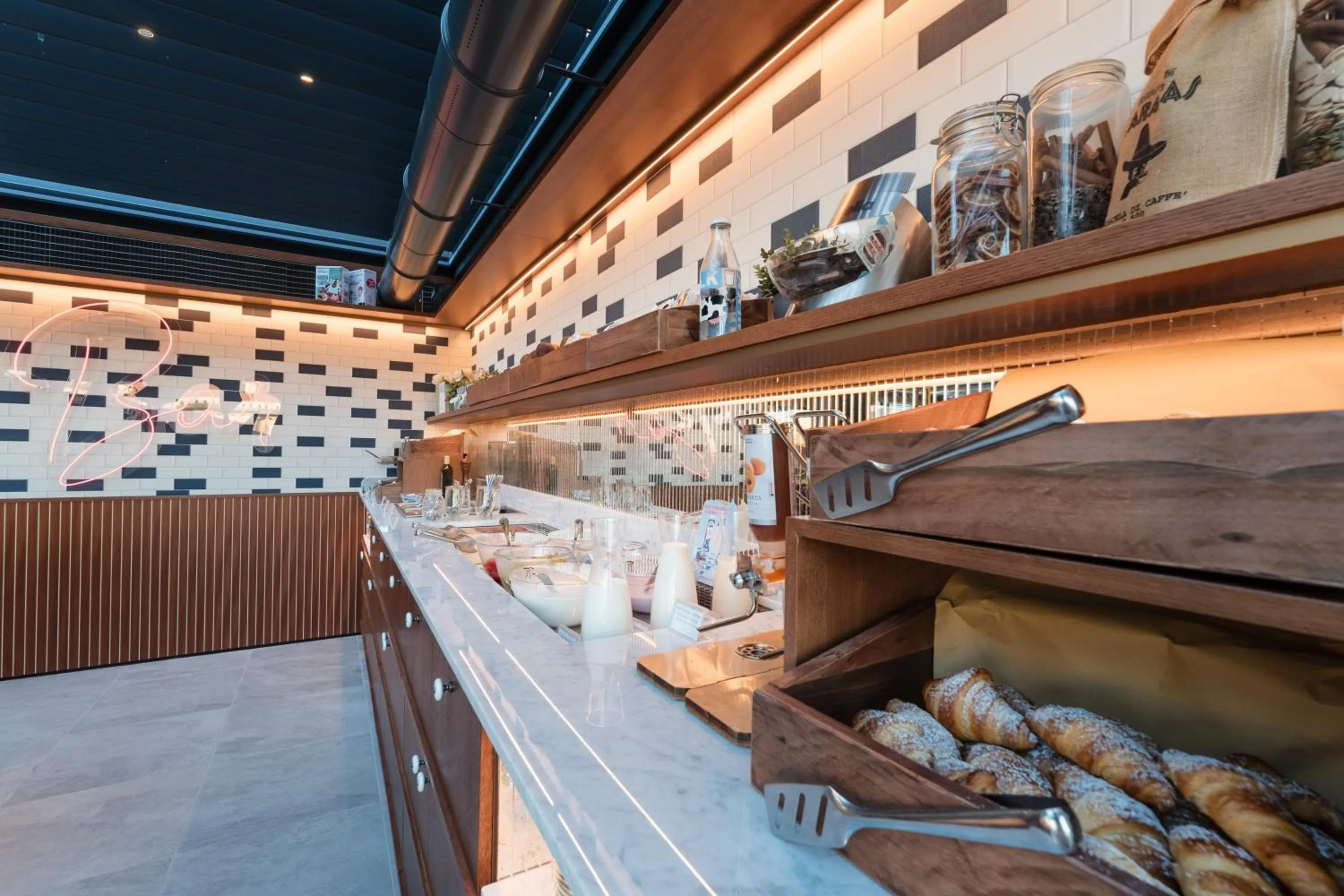 Breakfast in Hotel Stella Del Mare