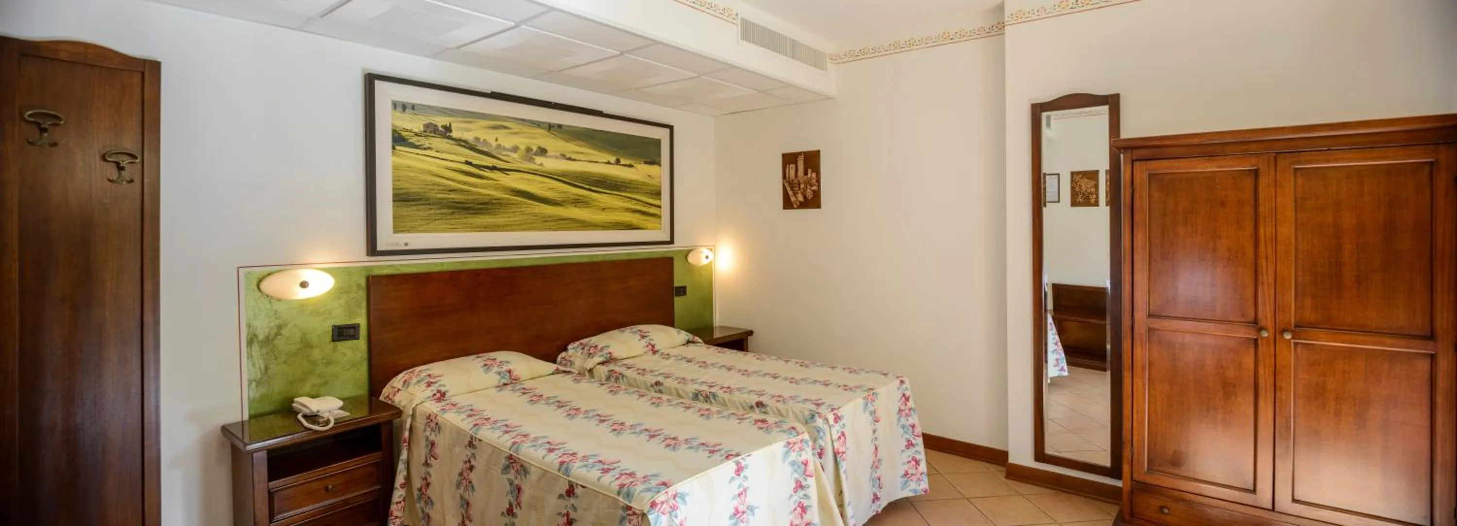 Bedroom, Bed in Hotel Sovestro