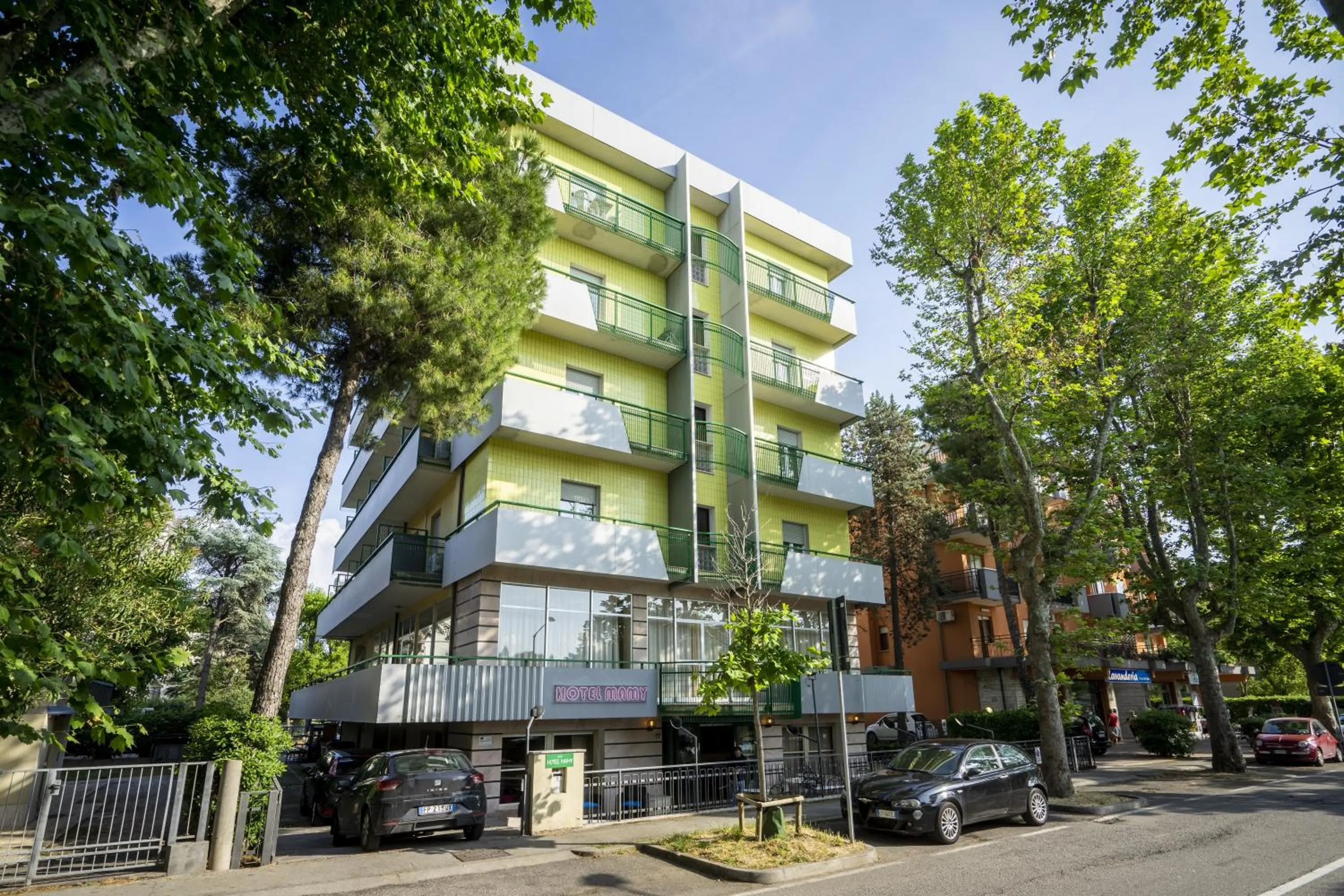 Facade/entrance in Hotel Mamy