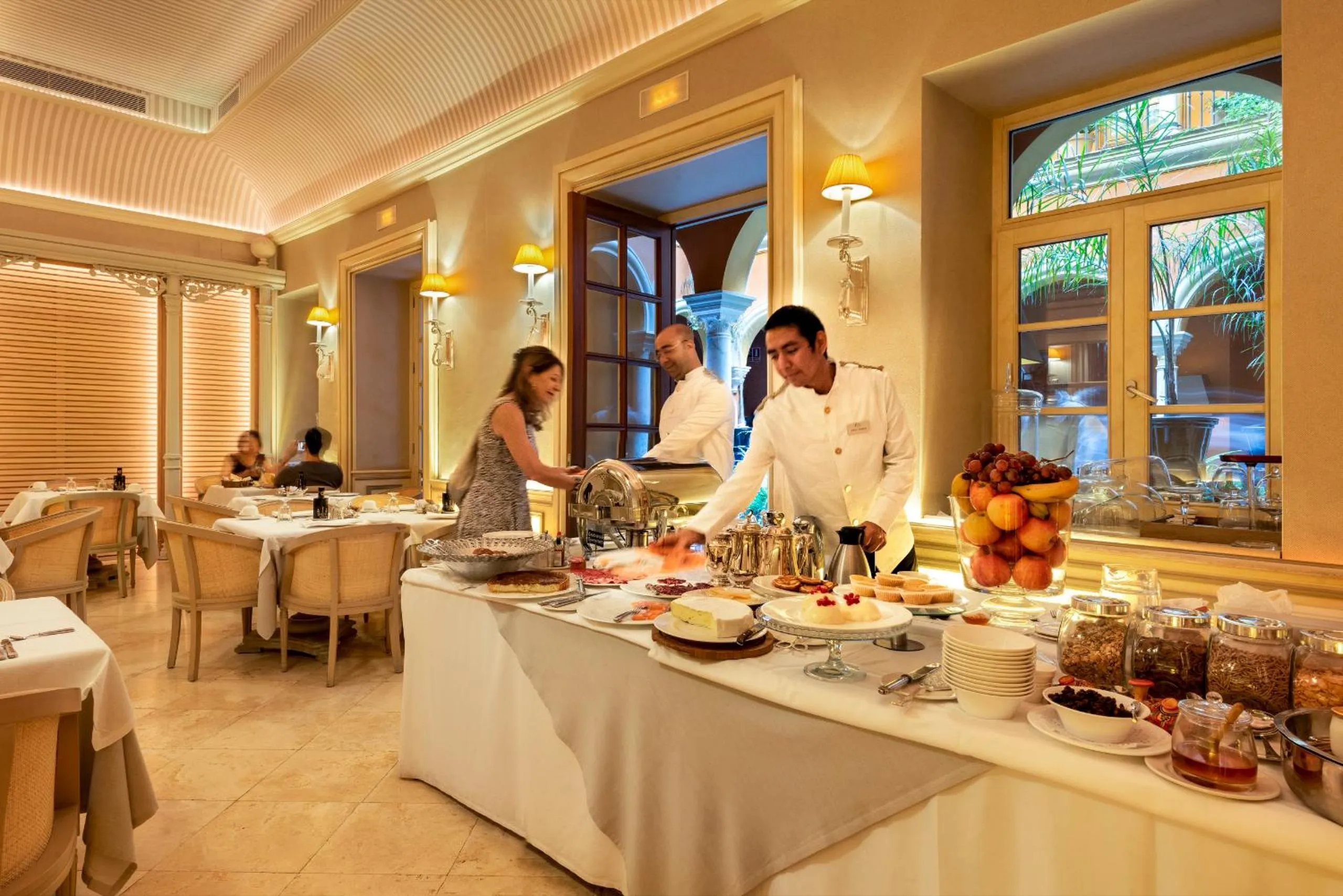 Breakfast in Hotel Casa Del Poeta