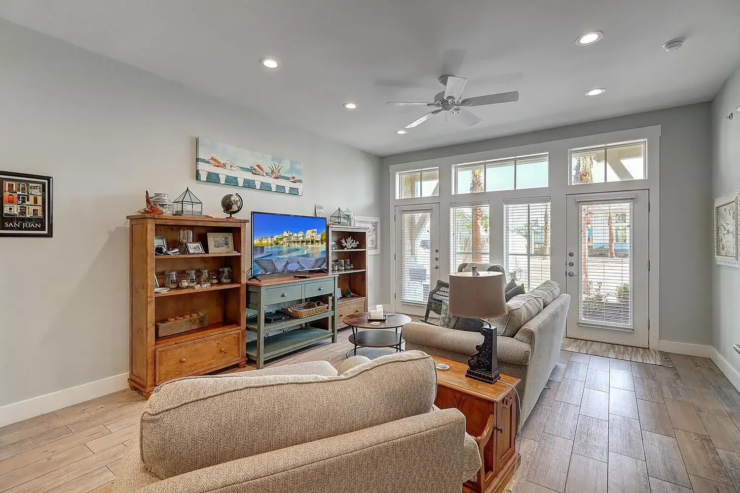 Shells on the Beach TC 2104 Shells on the Beach TC 2104