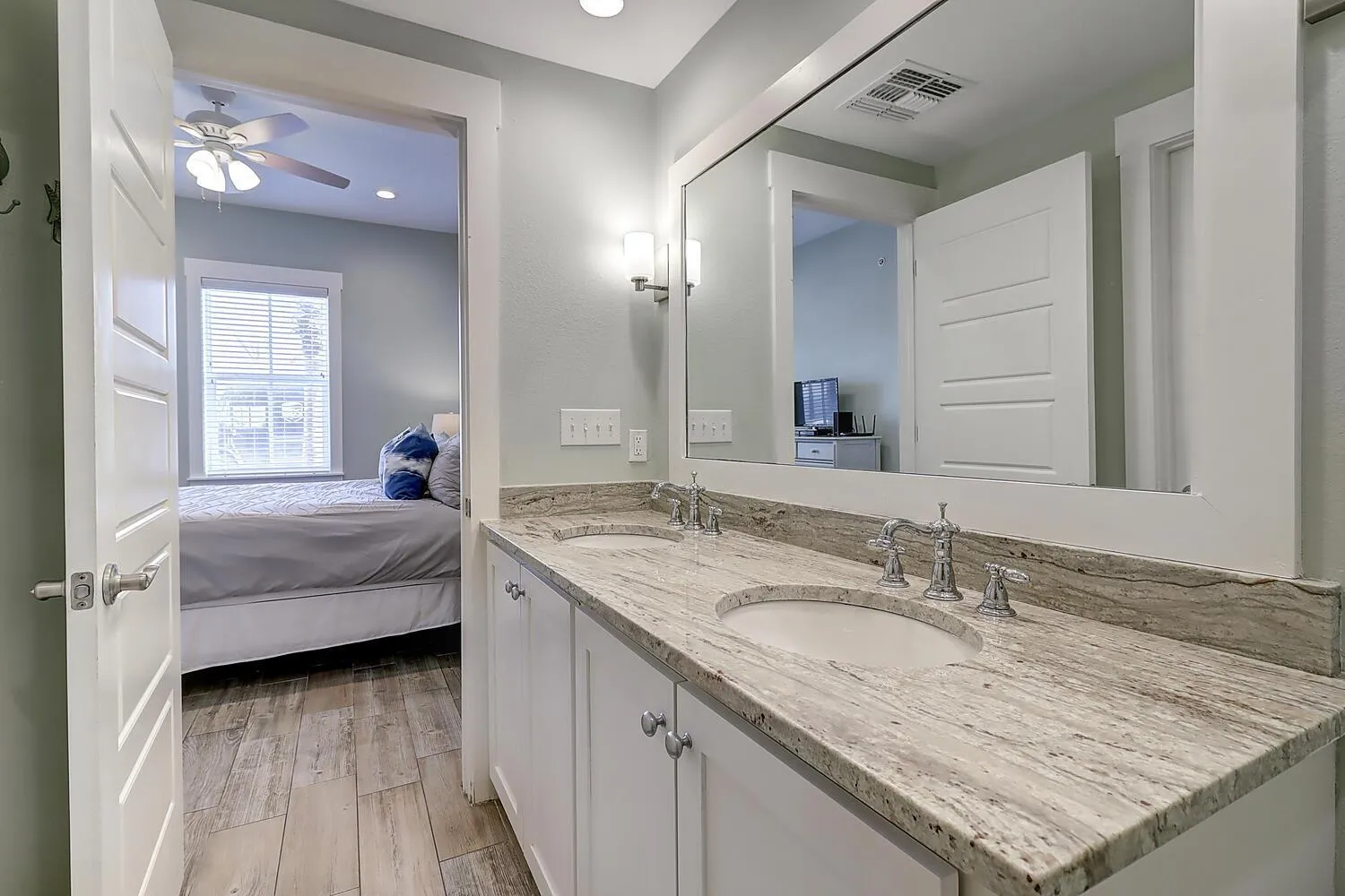 Other in Shells on the Beach TC 2104