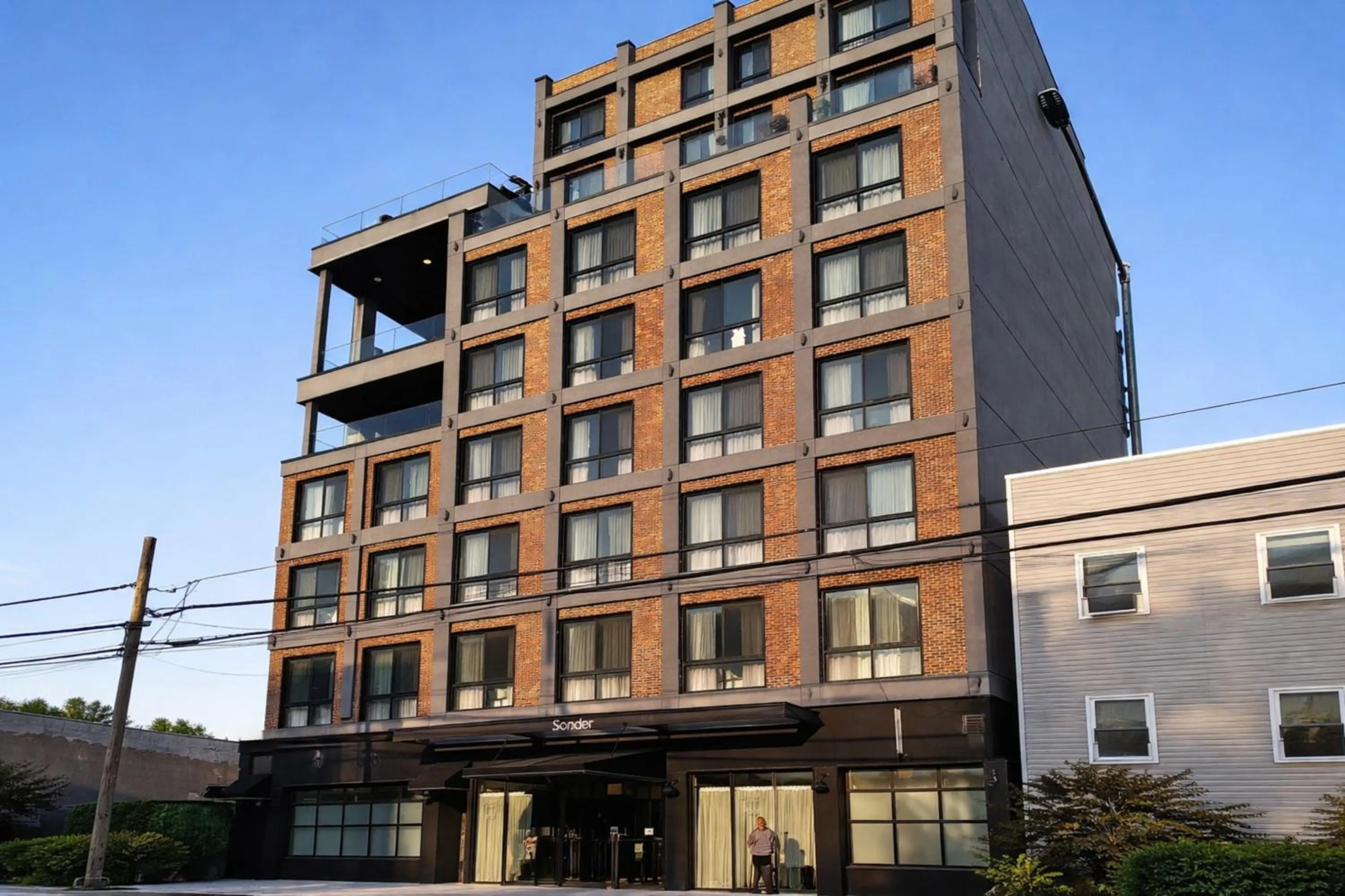 Property building in Dutch Hotel Long Island City New York , Belvilla District 6 Formerly Sonder