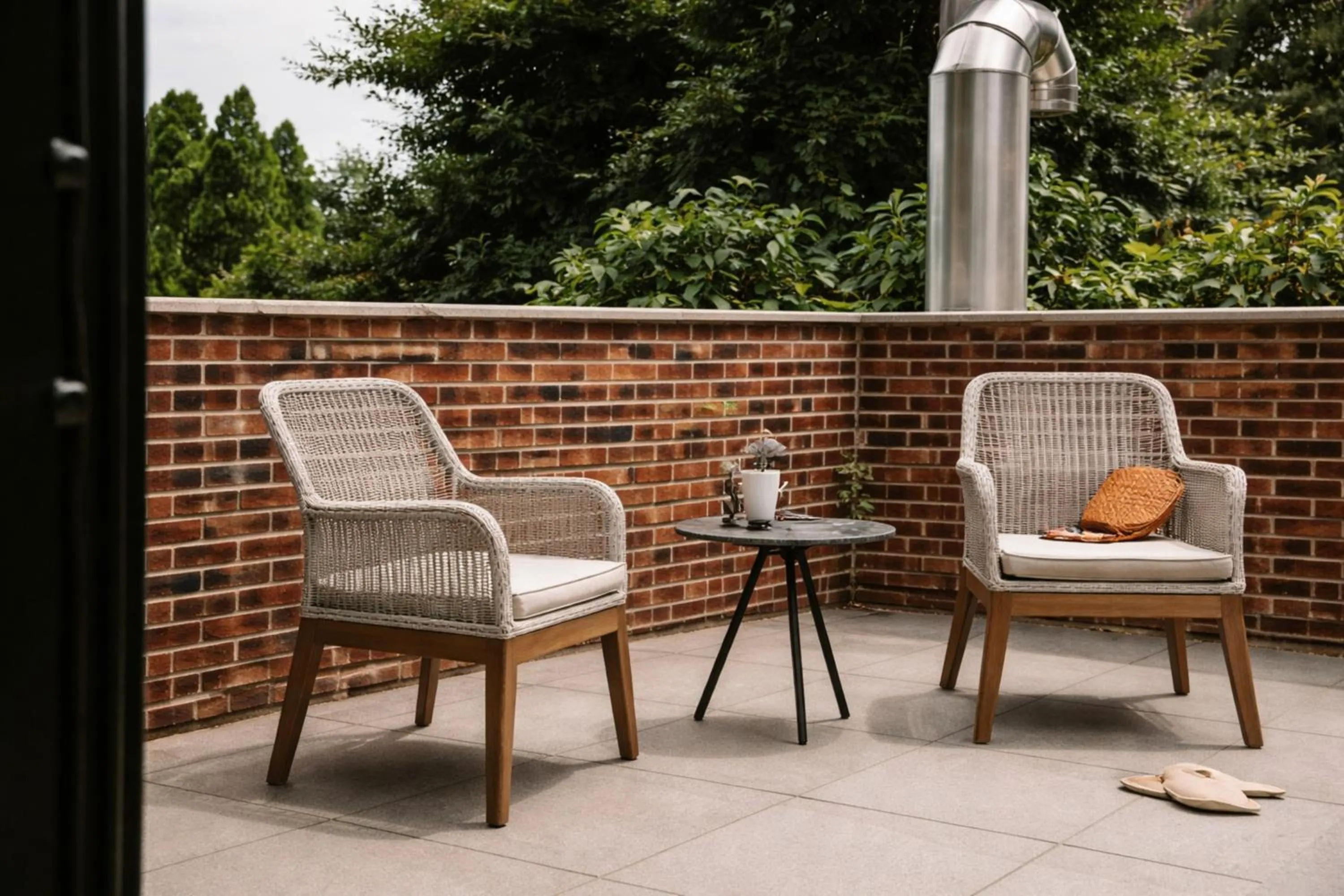 Area and facilities in Dutch Hotel Long Island City New York , Belvilla District 6 Formerly Sonder