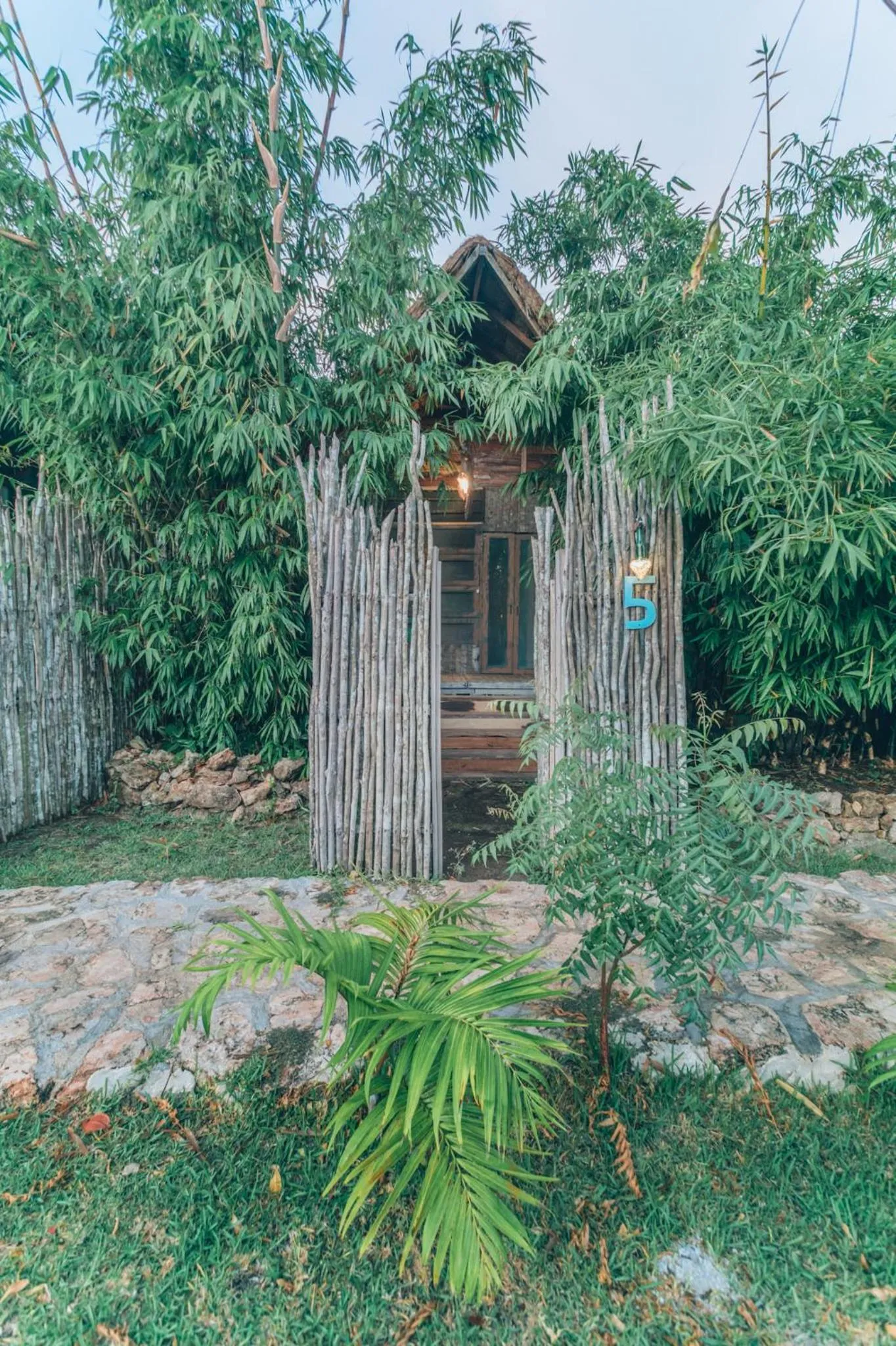 Facade/entrance in Embajada Universal By La Eufemia Group