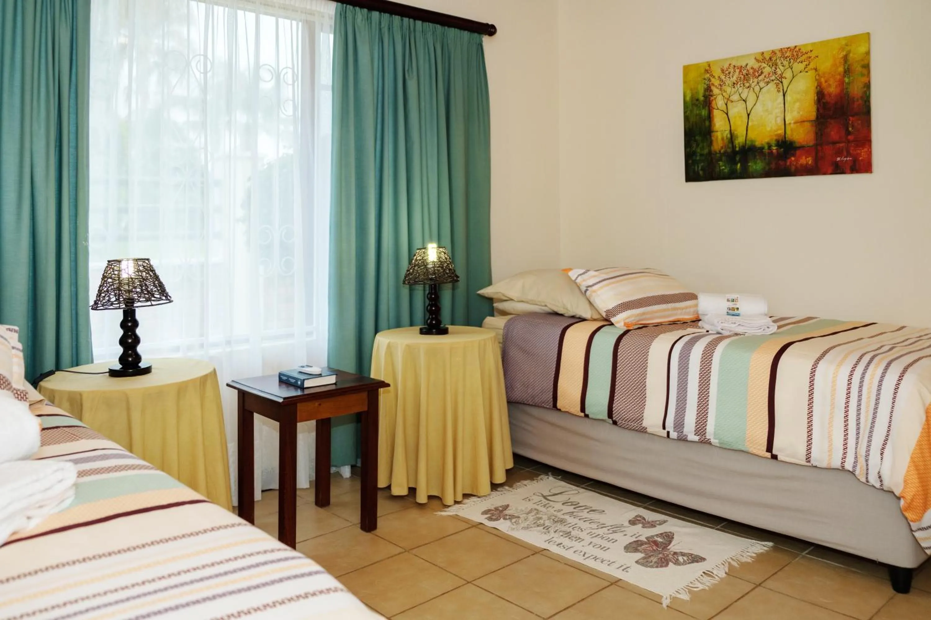 Bed in Crowned Crane