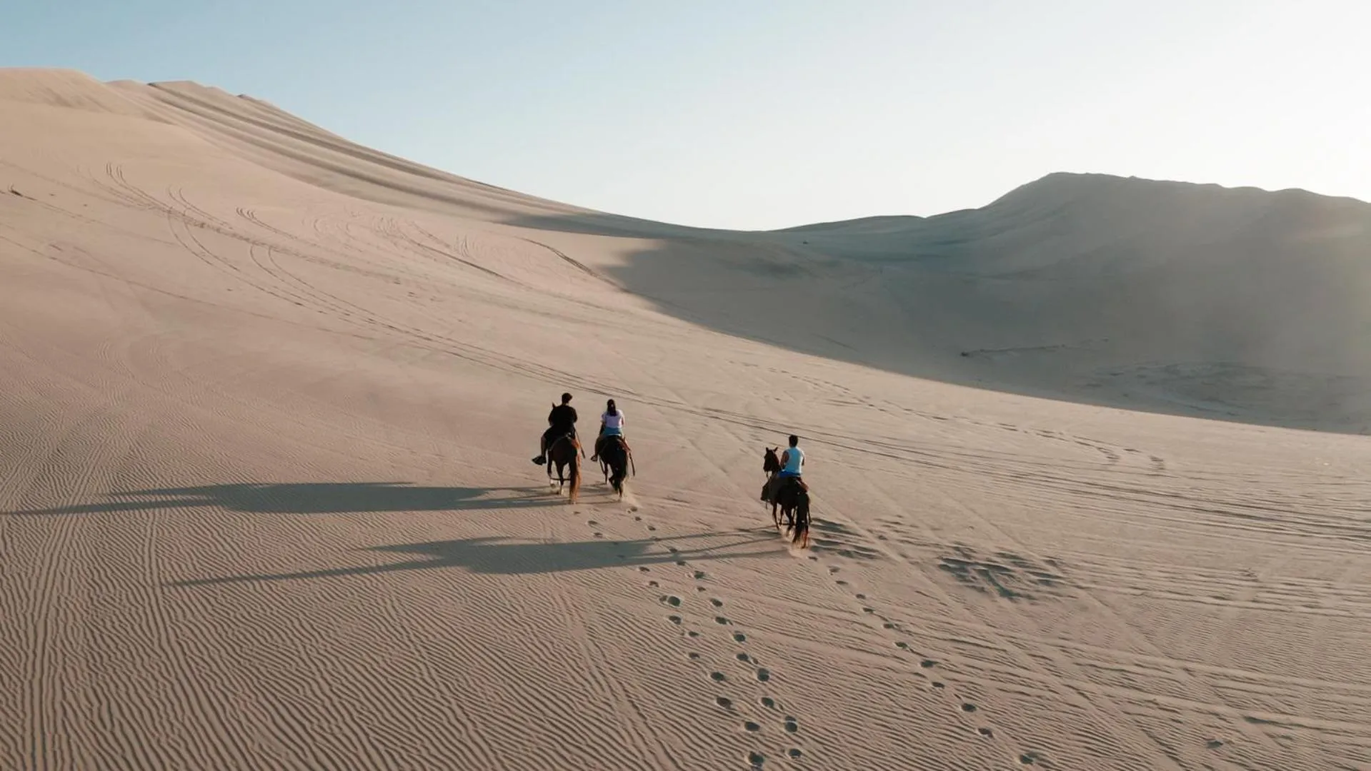 Mountain view in La Estancia Hotel Ica