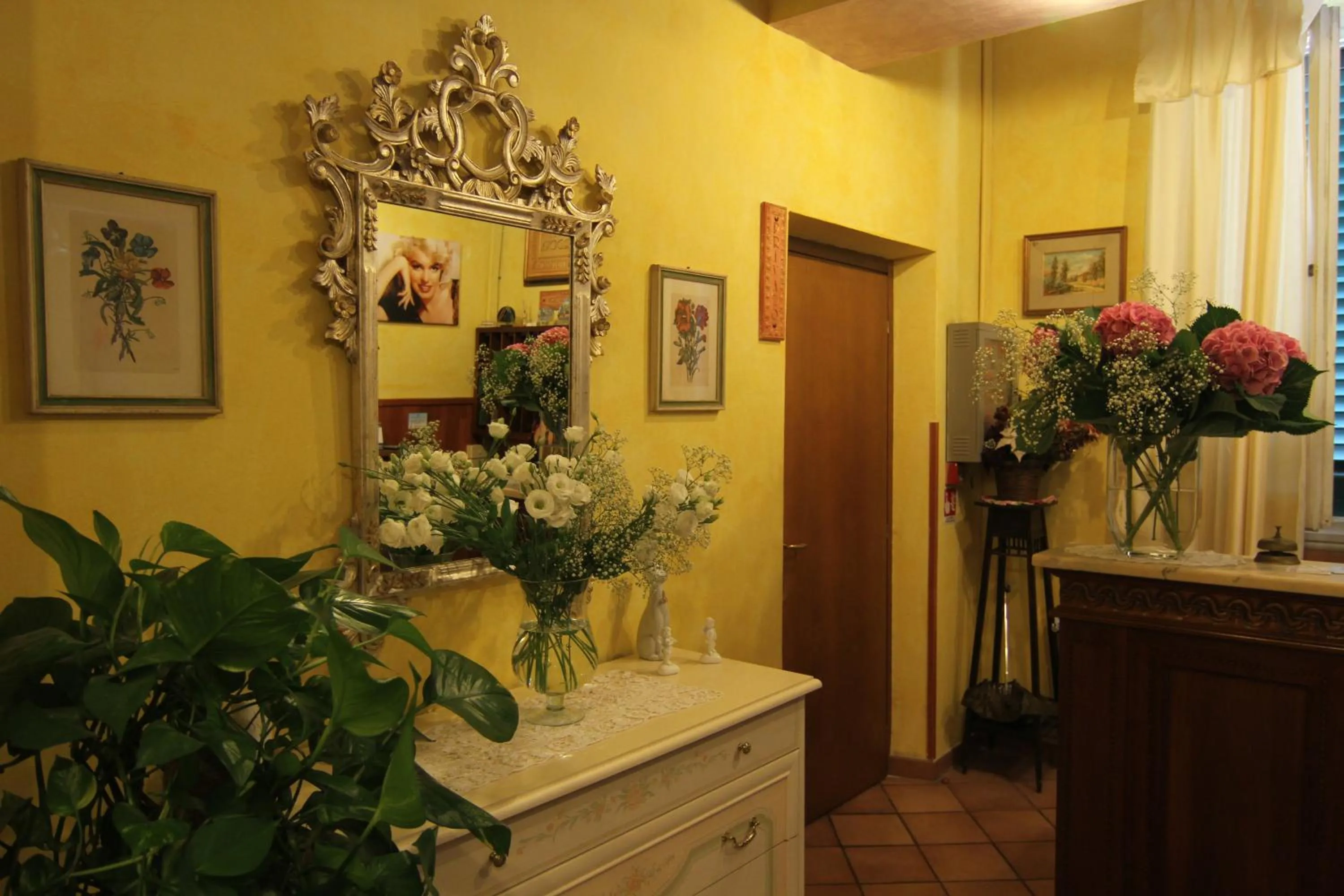 Lobby or reception in Hotel Cordova