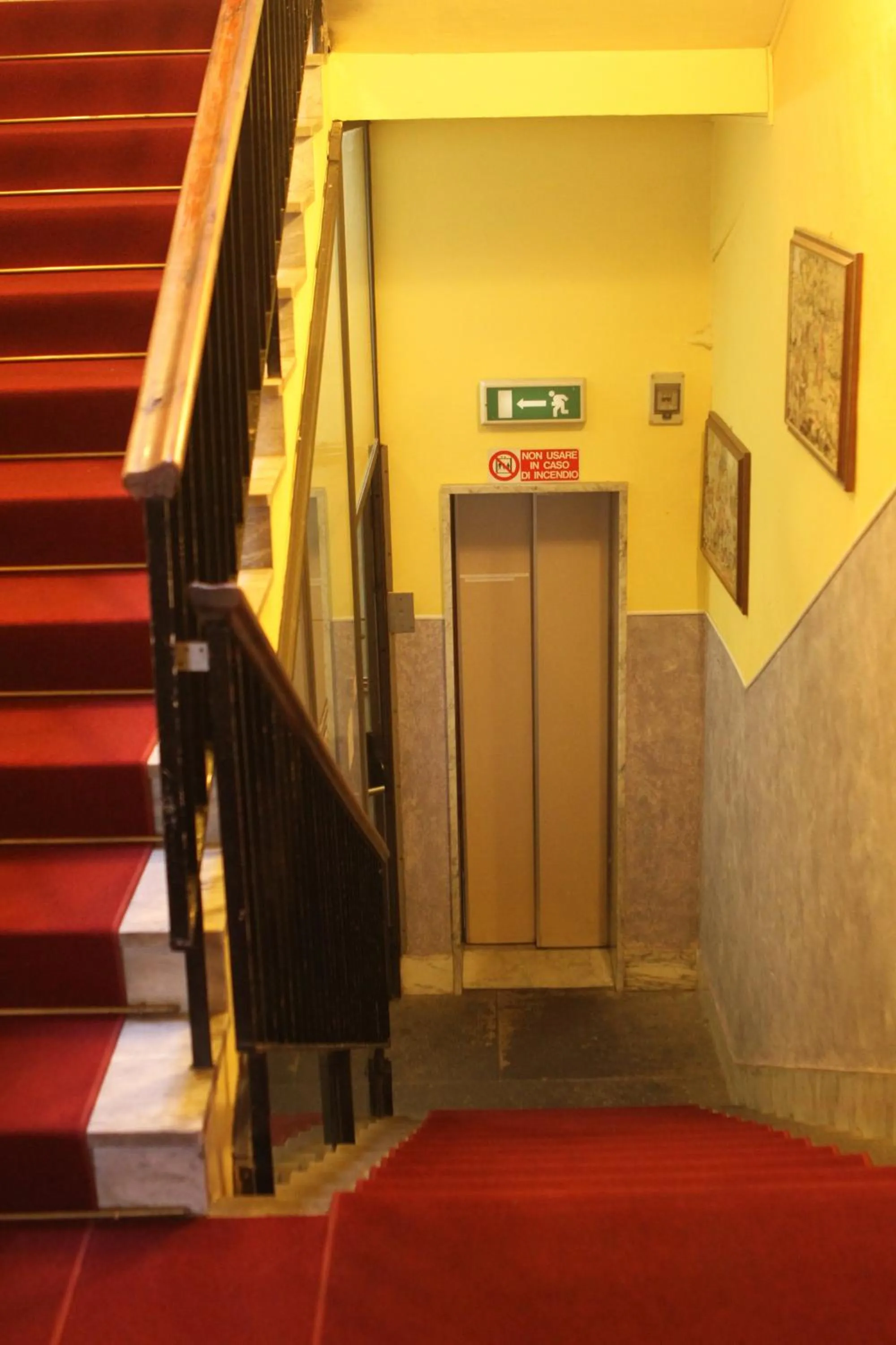 Decorative detail in Hotel Cordova