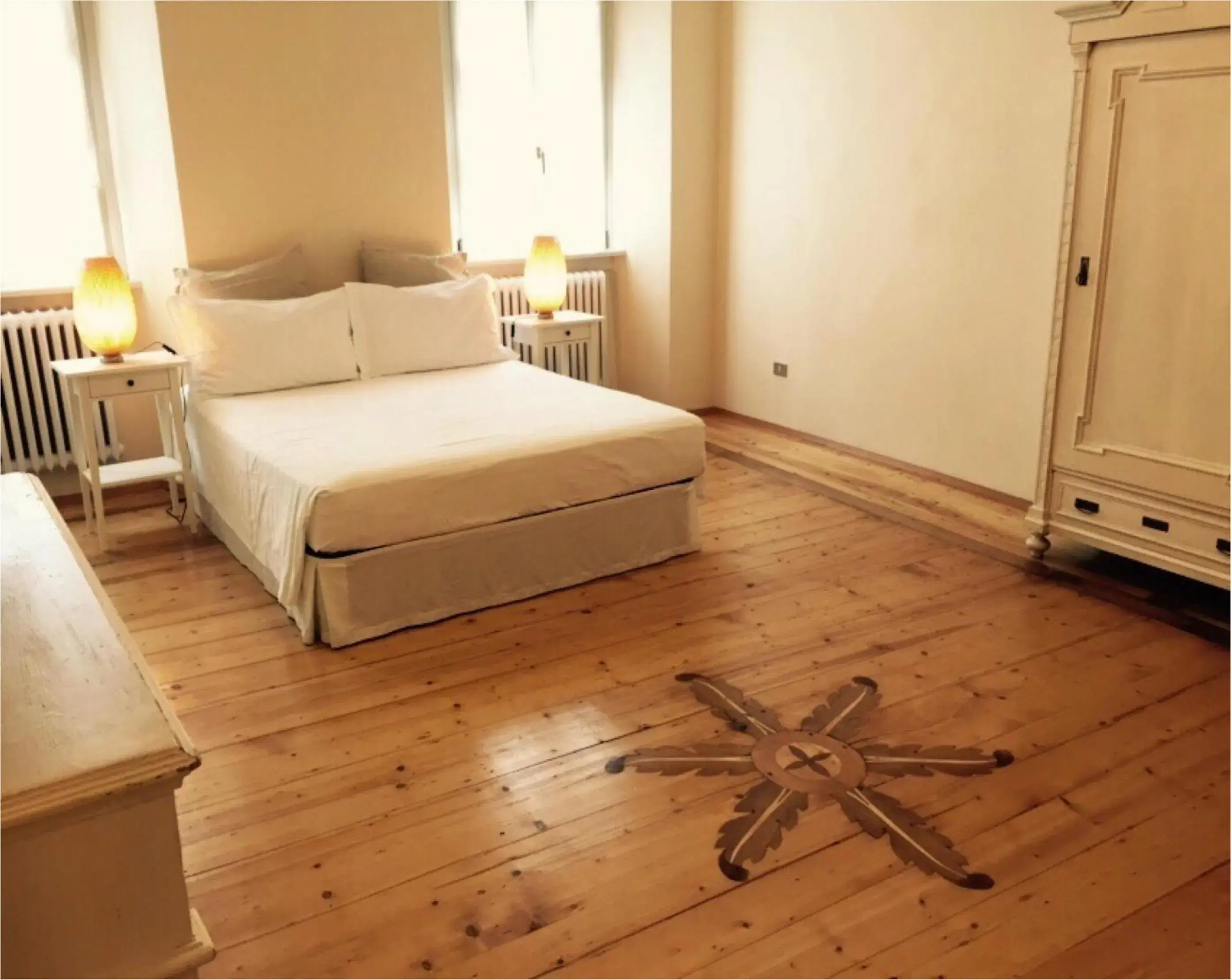 Triple Room in Al Cavour 34 Triple Room in Al Cavour 34