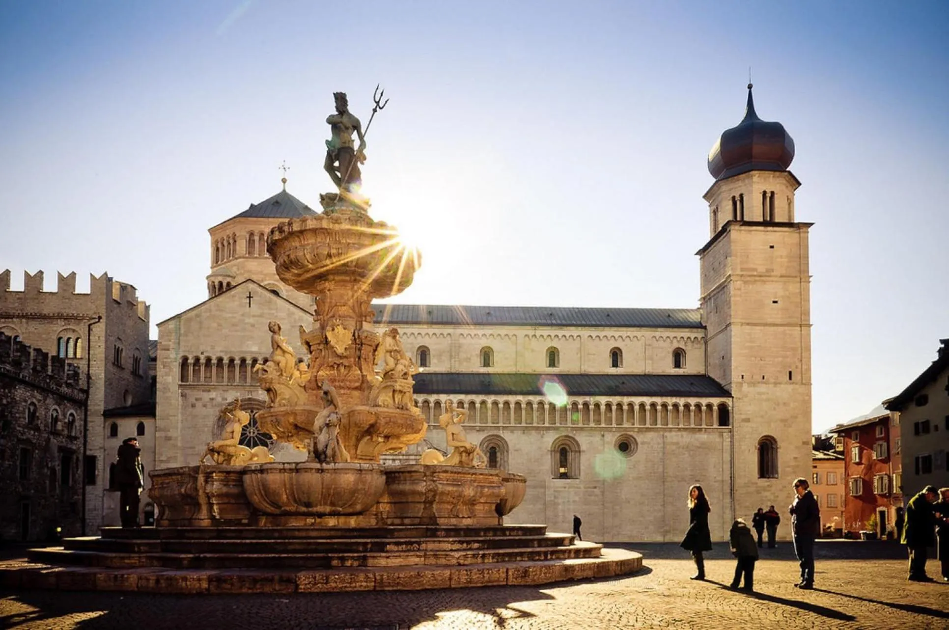 Nearby landmark in Al Cavour 34