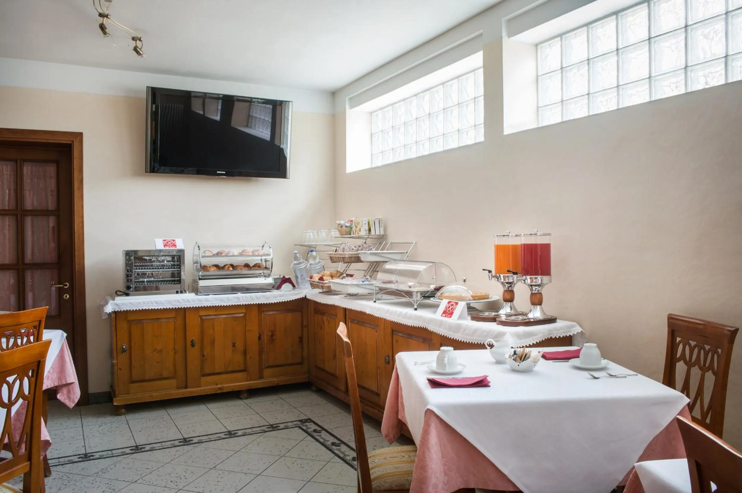 Food and drinks in Hotel La Villetta