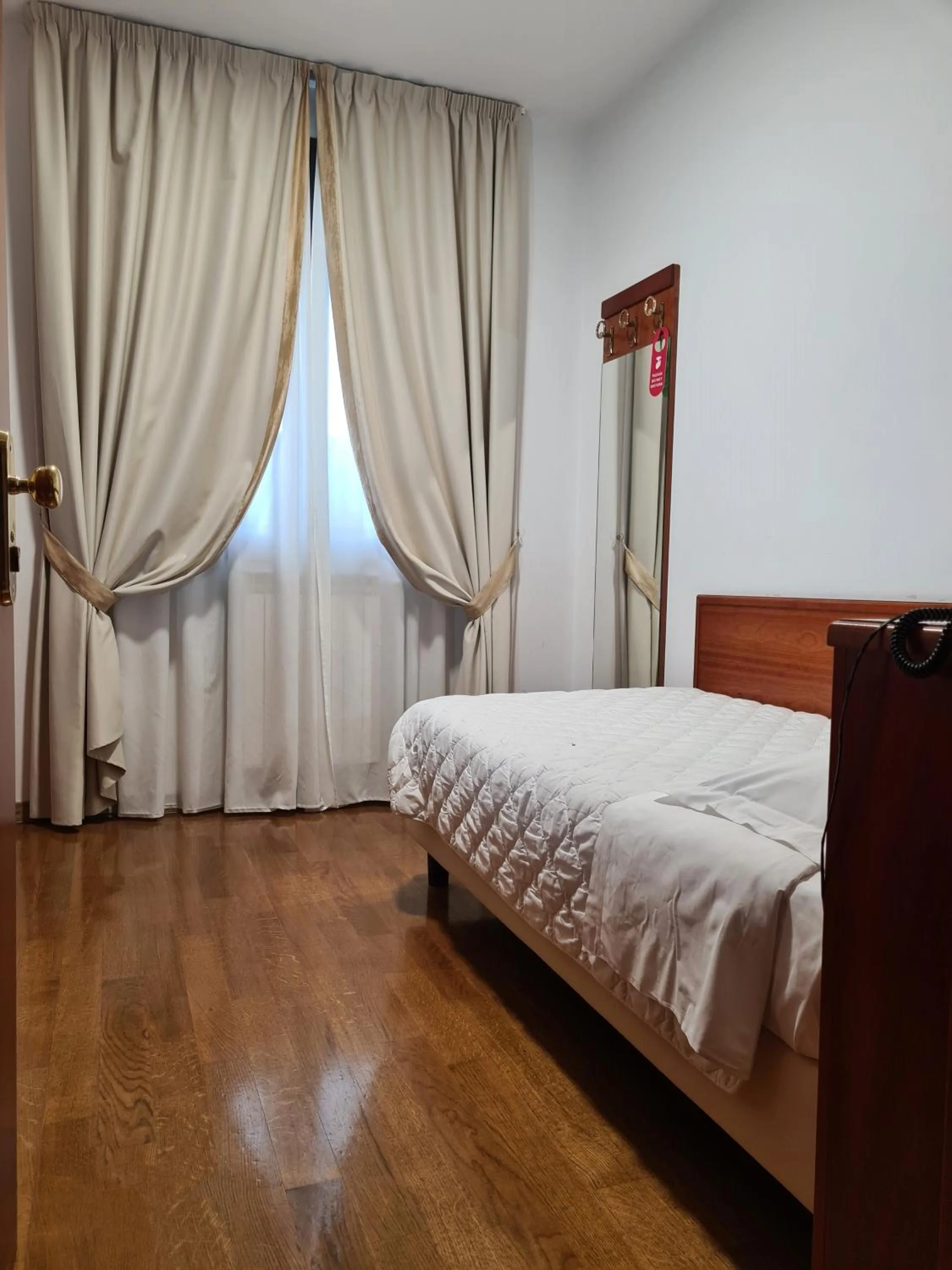 Bedroom, Bed in Hotel La Villetta