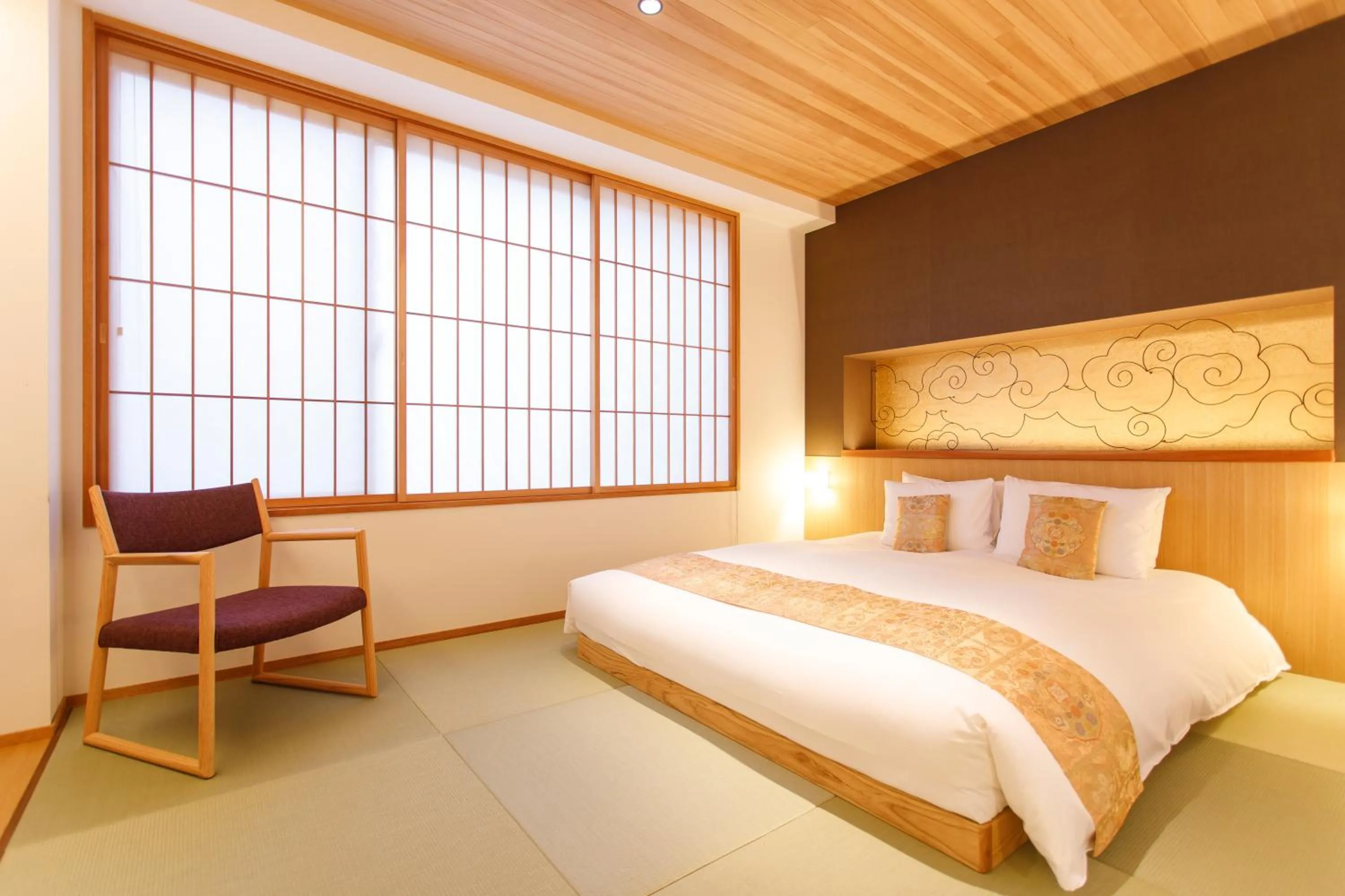 Photo of the whole room, Bed in Gion Misen Furumonzen