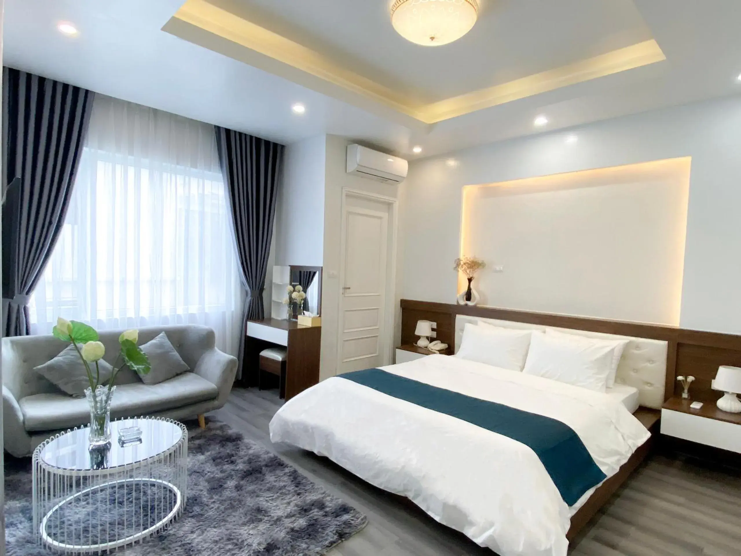 Photo of the whole room, Bed in Sen Hotel My Dinh Song Da 미딩 Photo of the whole room, Bed in Sen Hotel My Dinh Song Da 미딩